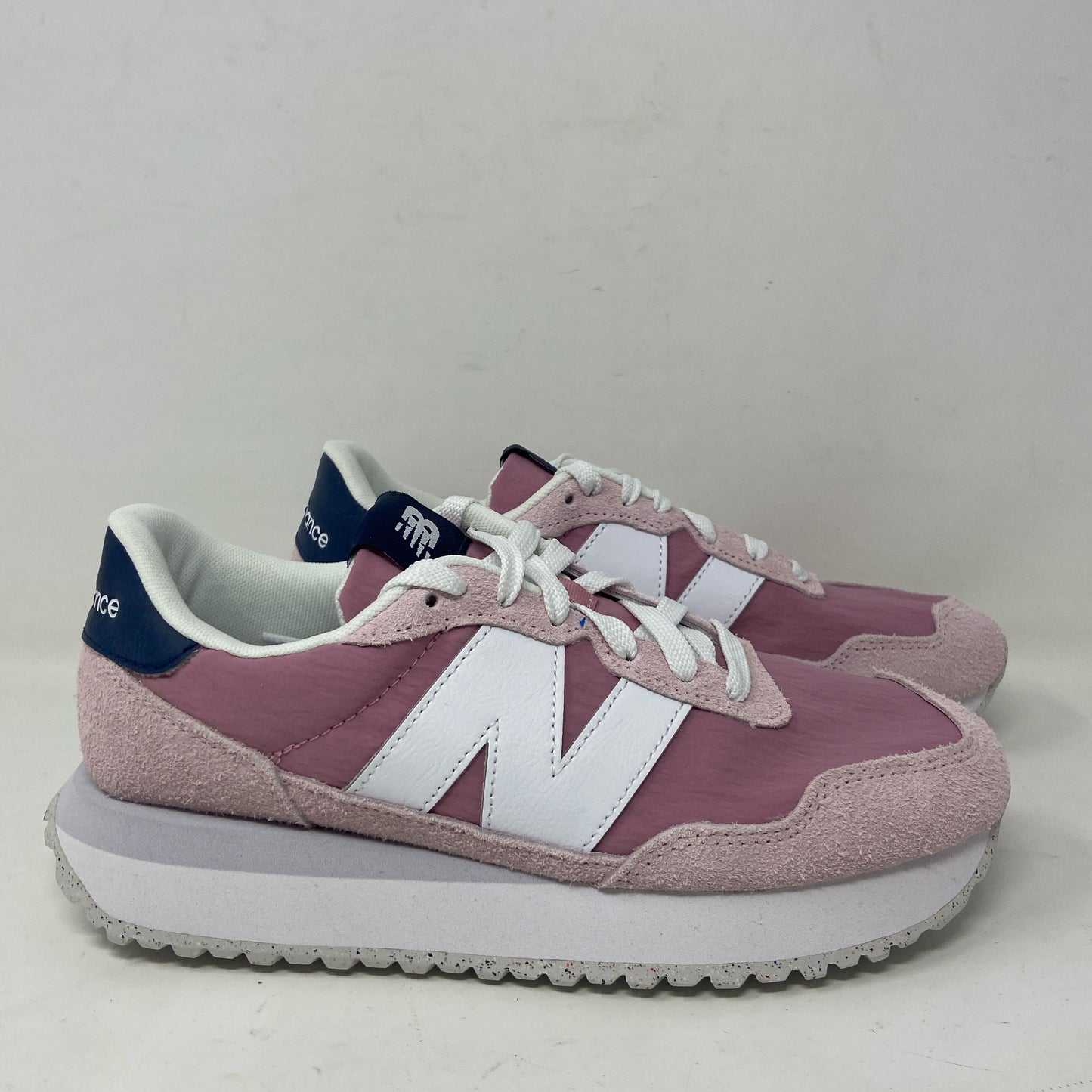 Front-UNT426110XD3