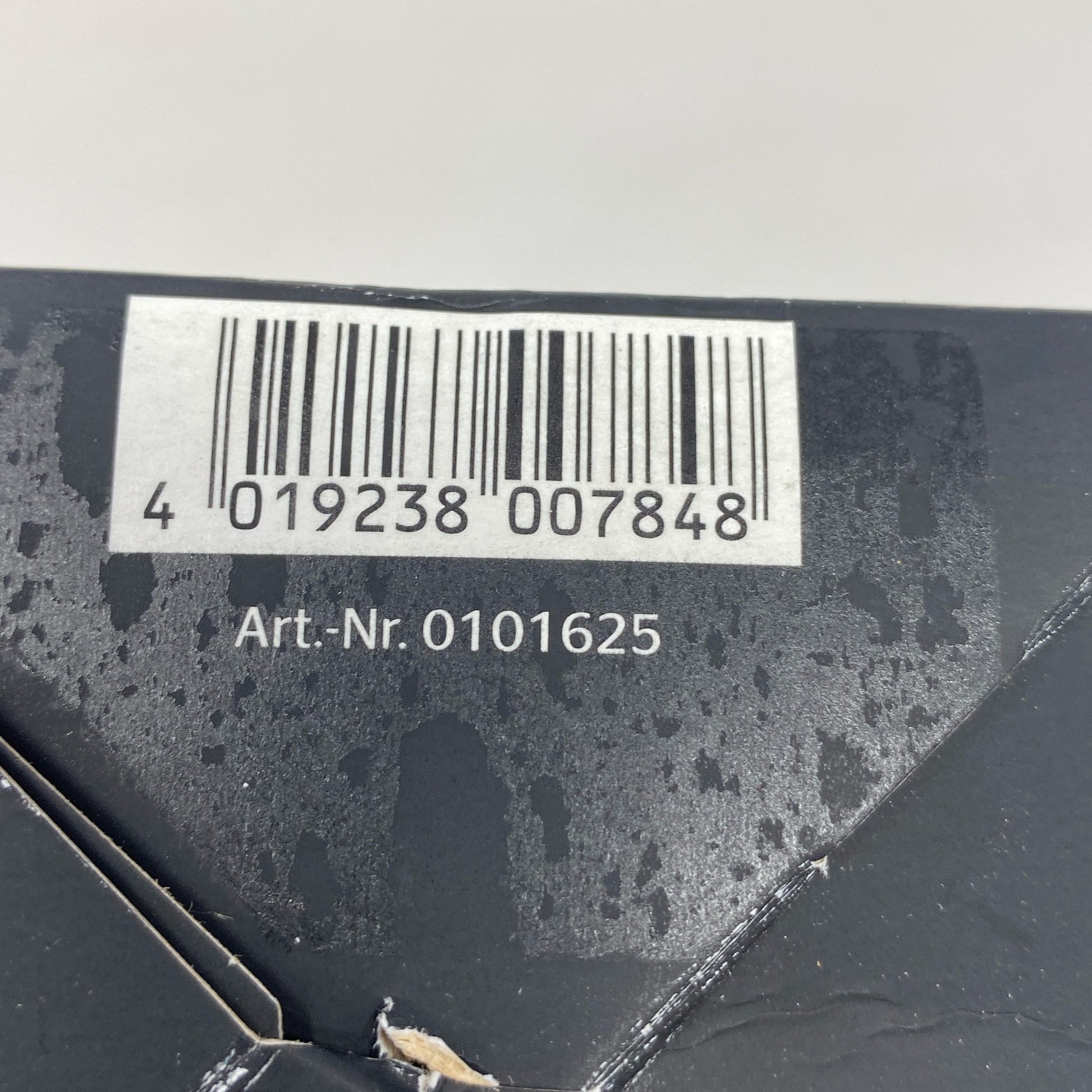 Serial #/Tag-UNT057036KF8