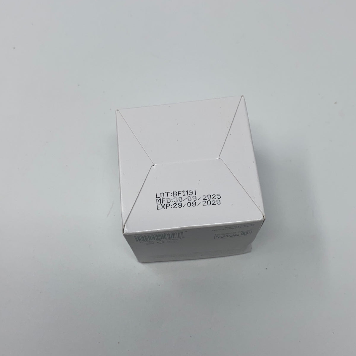 Bottom-UNT1881852ZF
