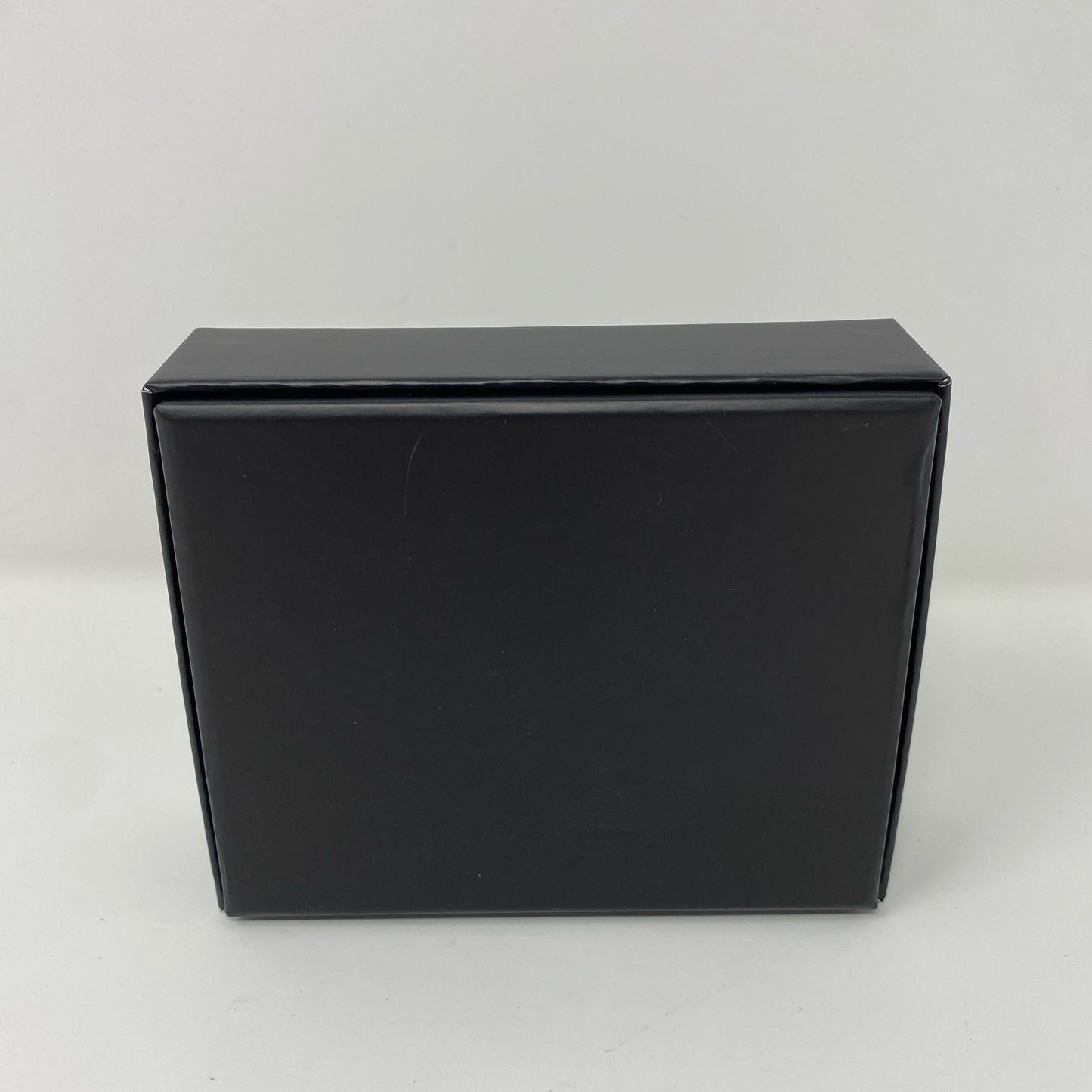 Back-UNT652779VKY