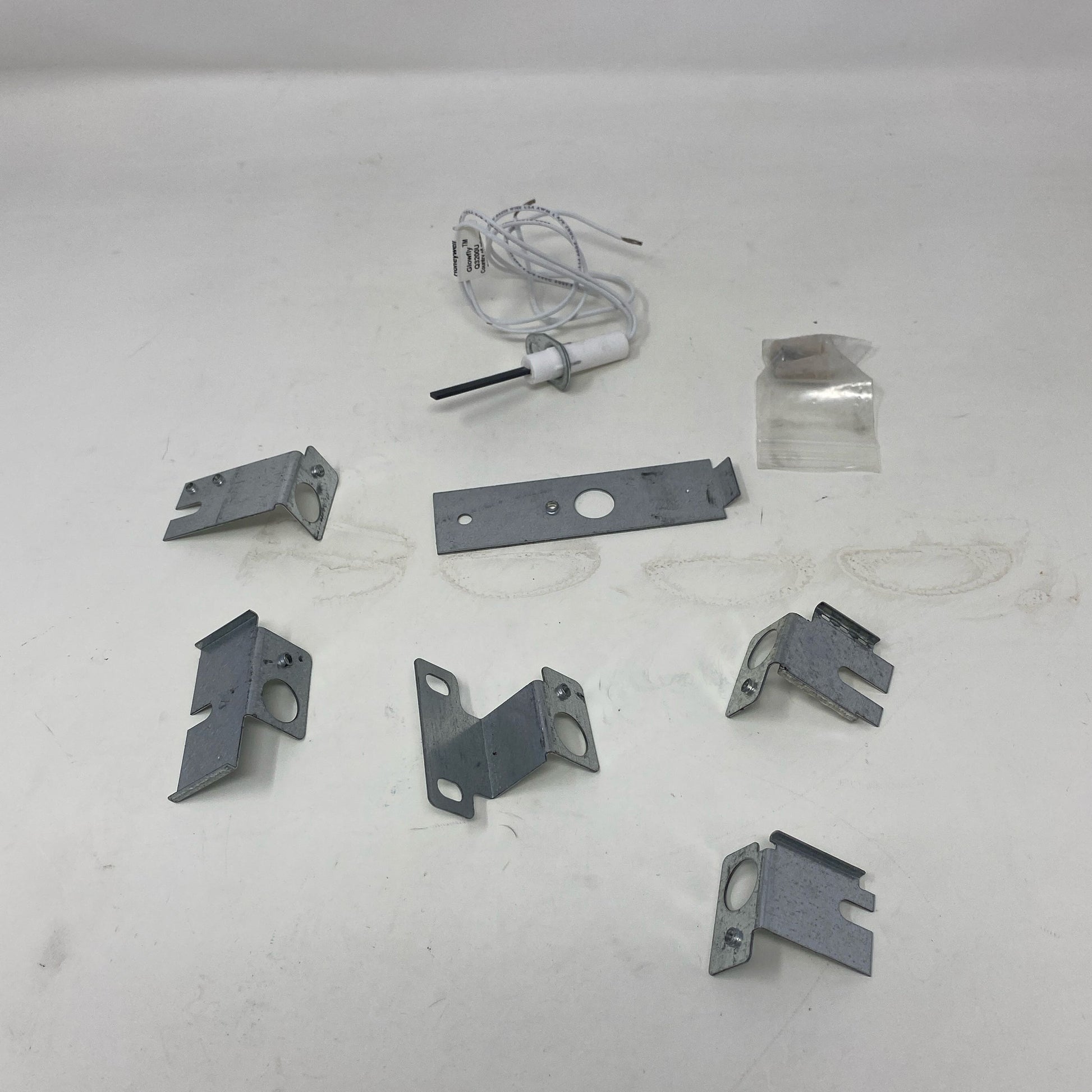 Front-UNT605626RYM