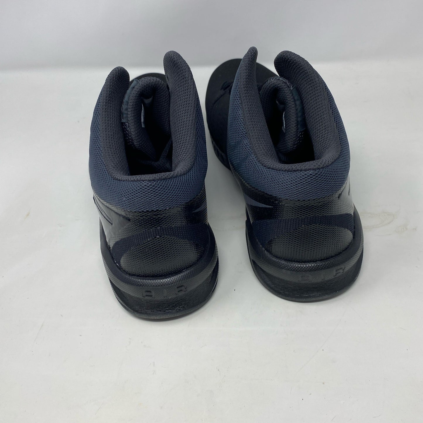Back-UNT283859VOJ