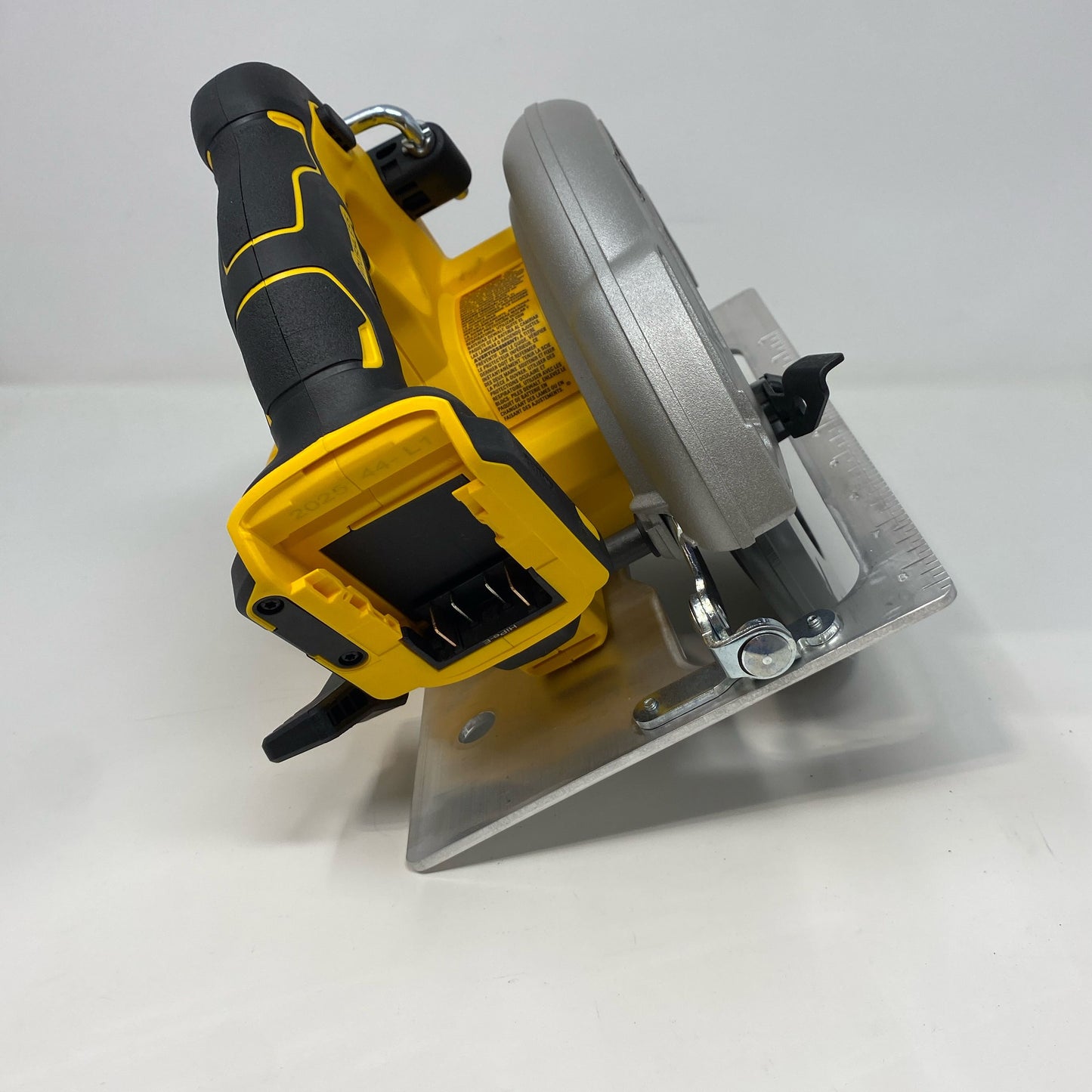 Right-UNT710074YD8