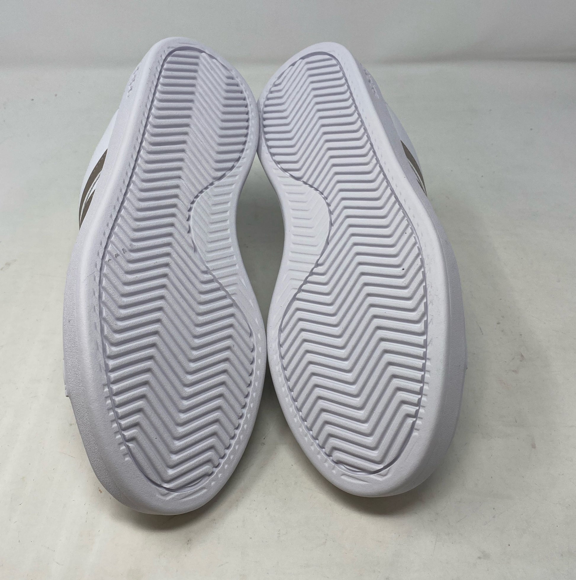 Bottom-UNT834543TA8M