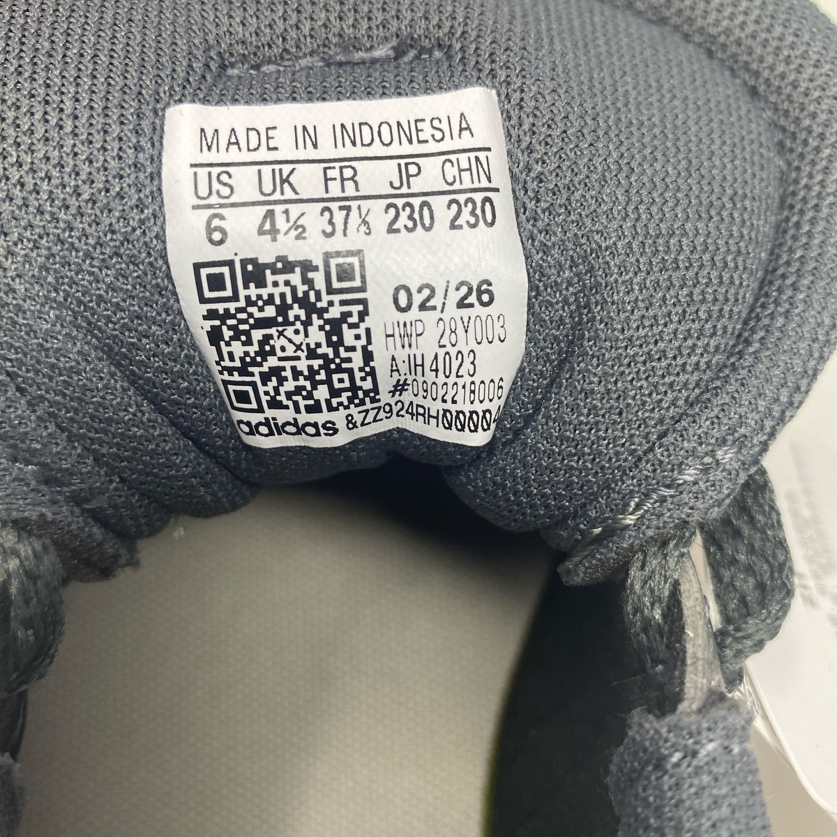 Serial #/Tag-UNT643817I6S