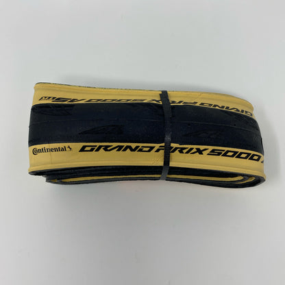 Front-UNT946934TGU