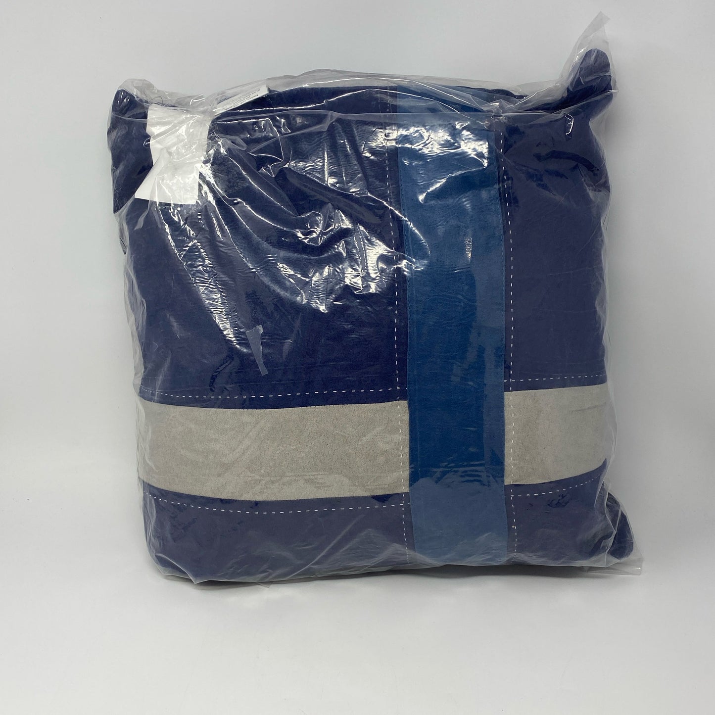 Back-UNT7689505AG