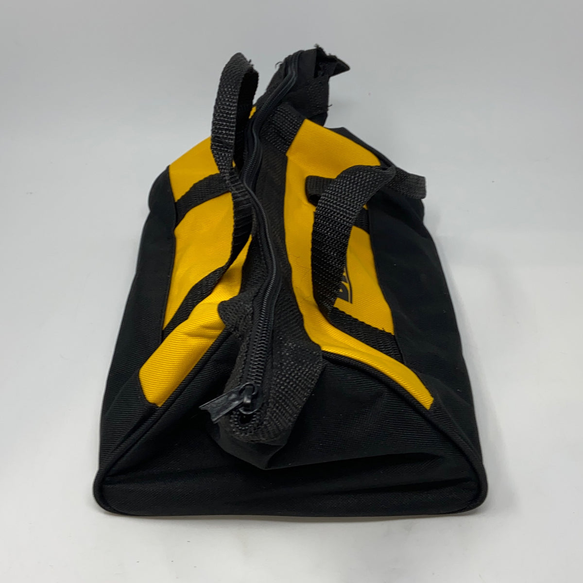 Left-UNT308816J21