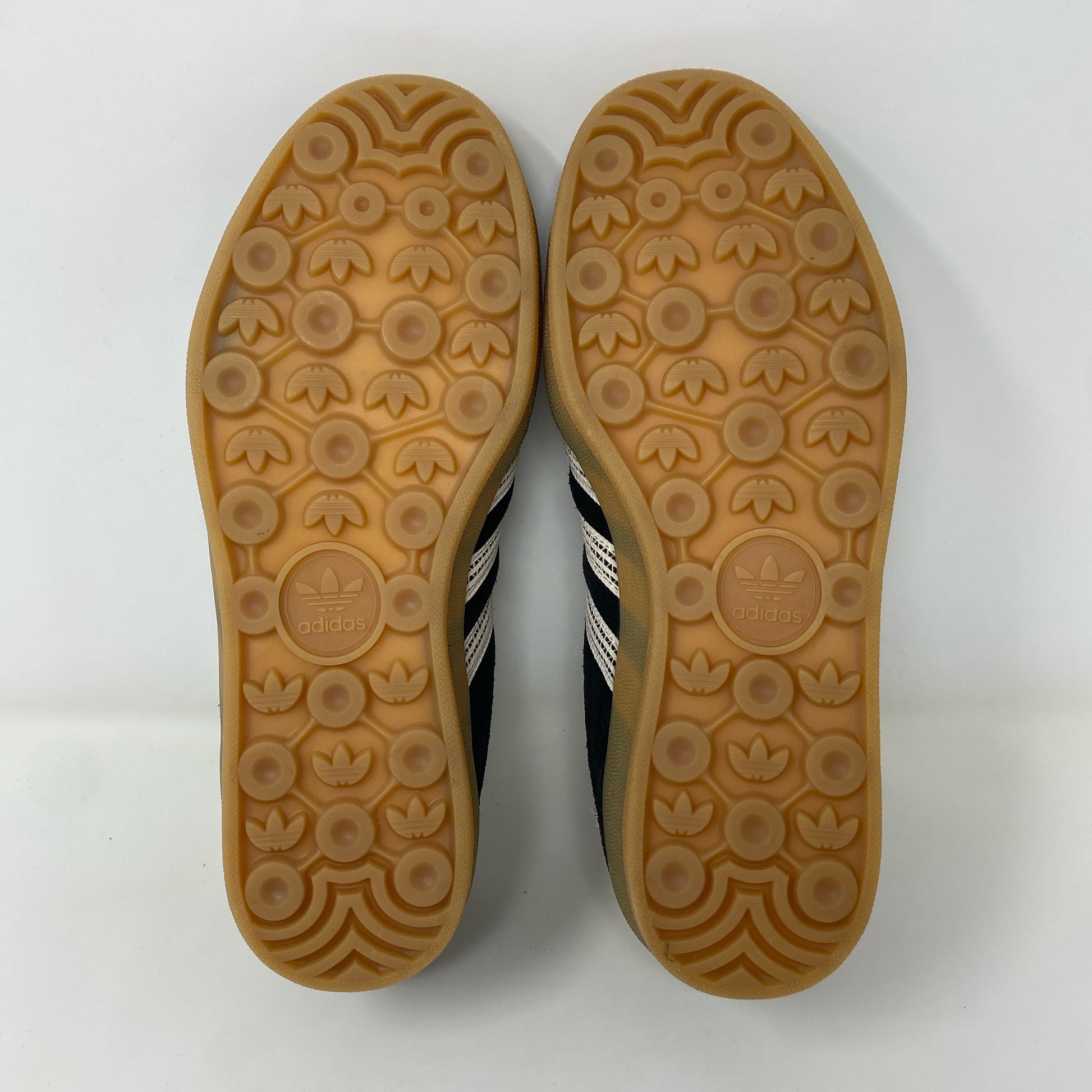 Bottom-UNT755490CCZ