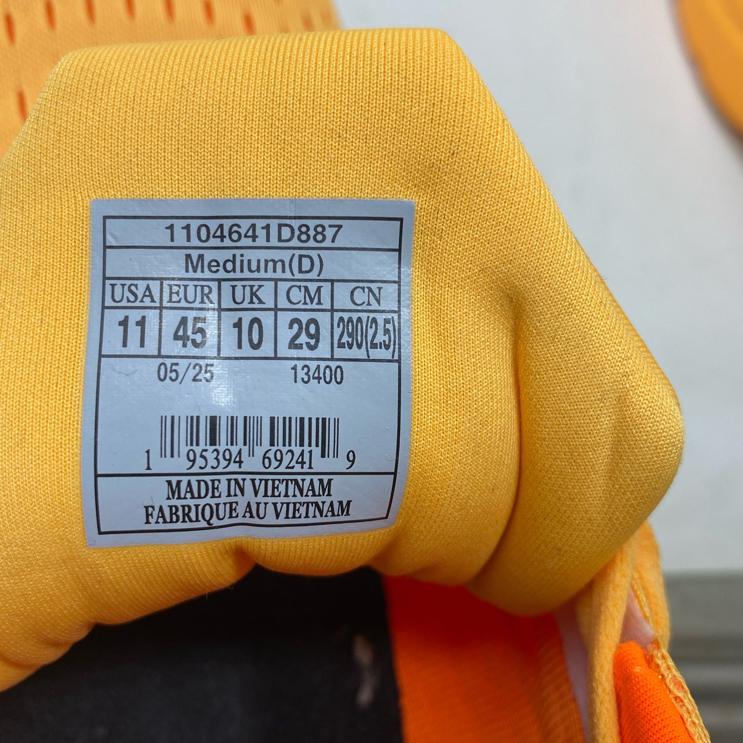 Serial #/Tag-UNT106336Z45