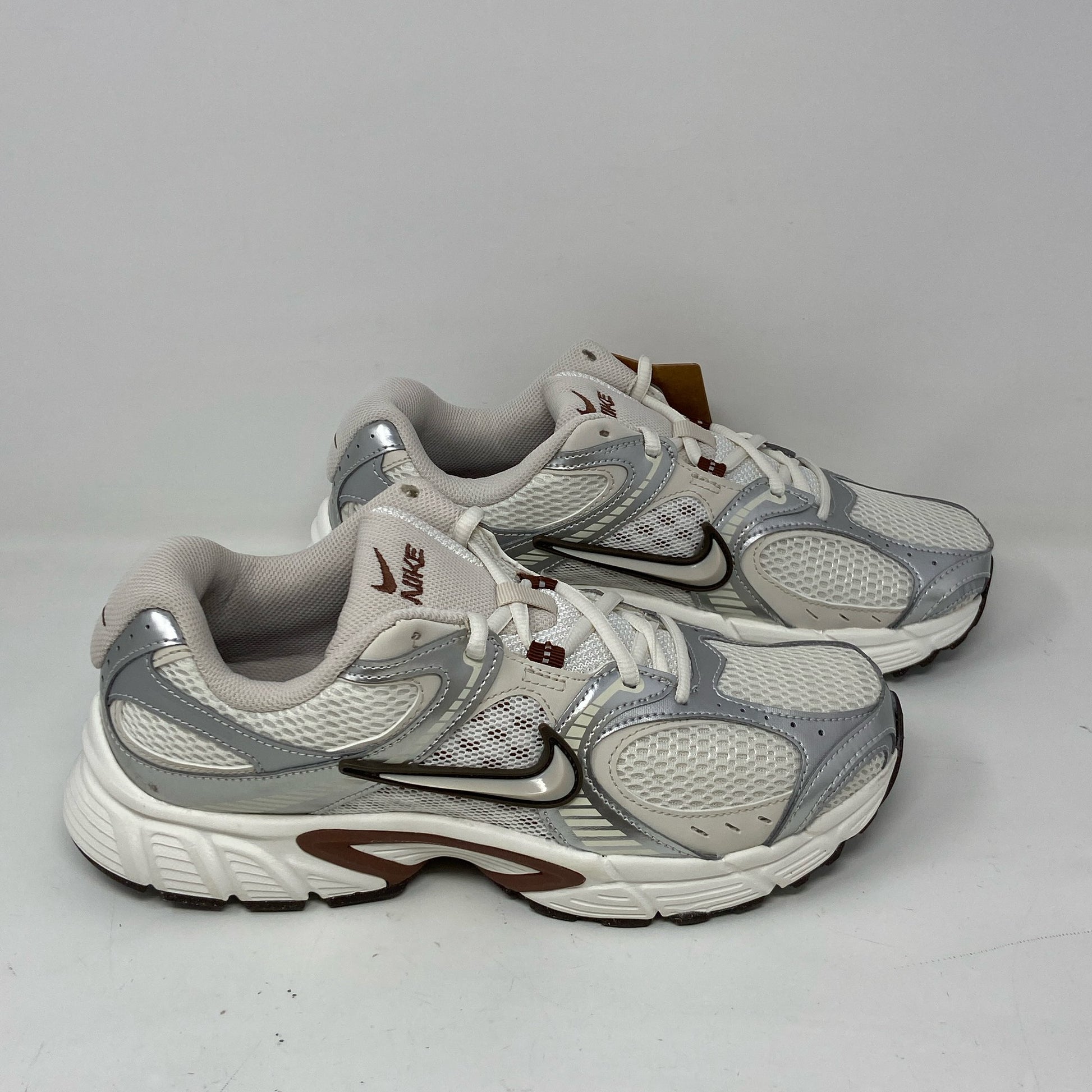 Front-UNT682726R8V