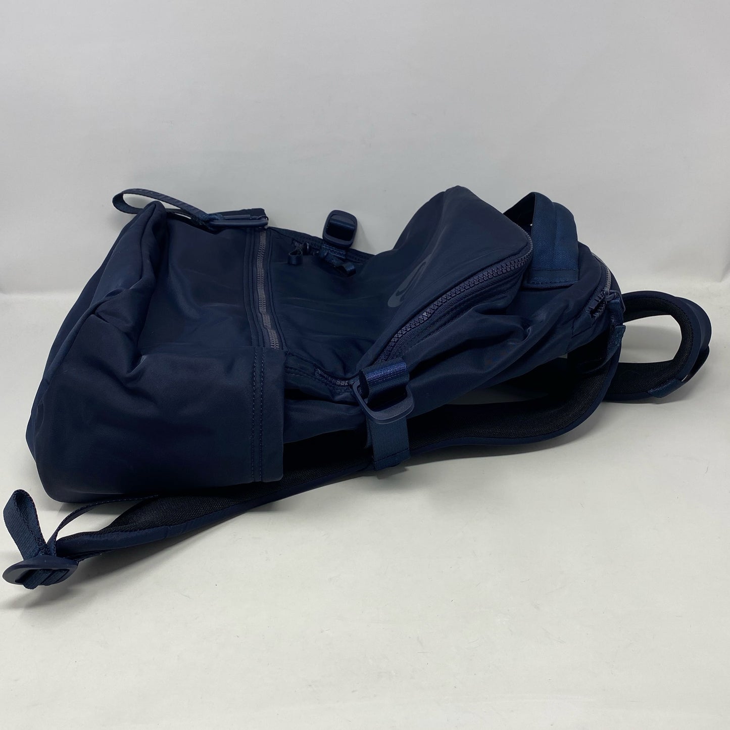 Left-LPNNE6892XXGV