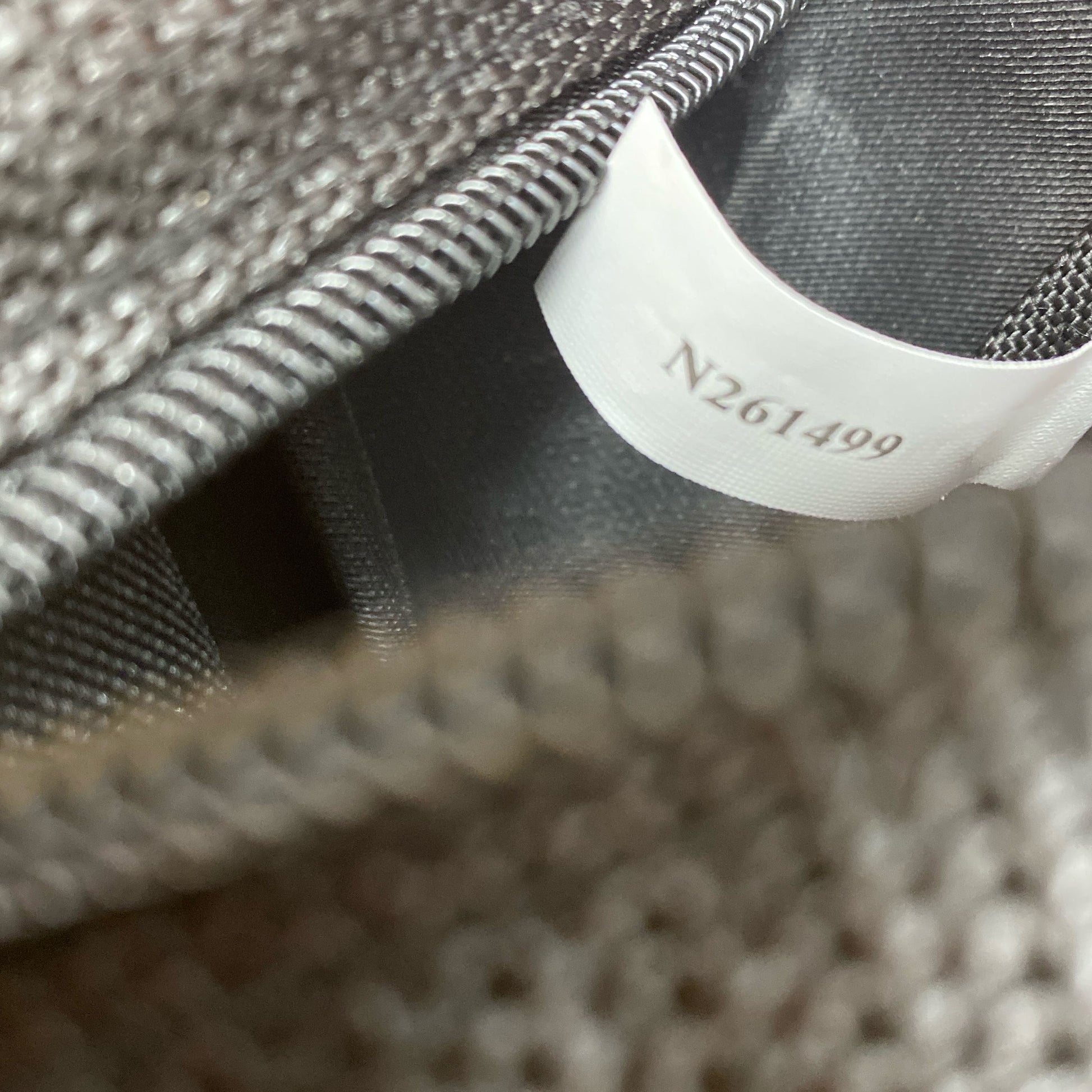 Serial #/Tag-UNT517611ER0