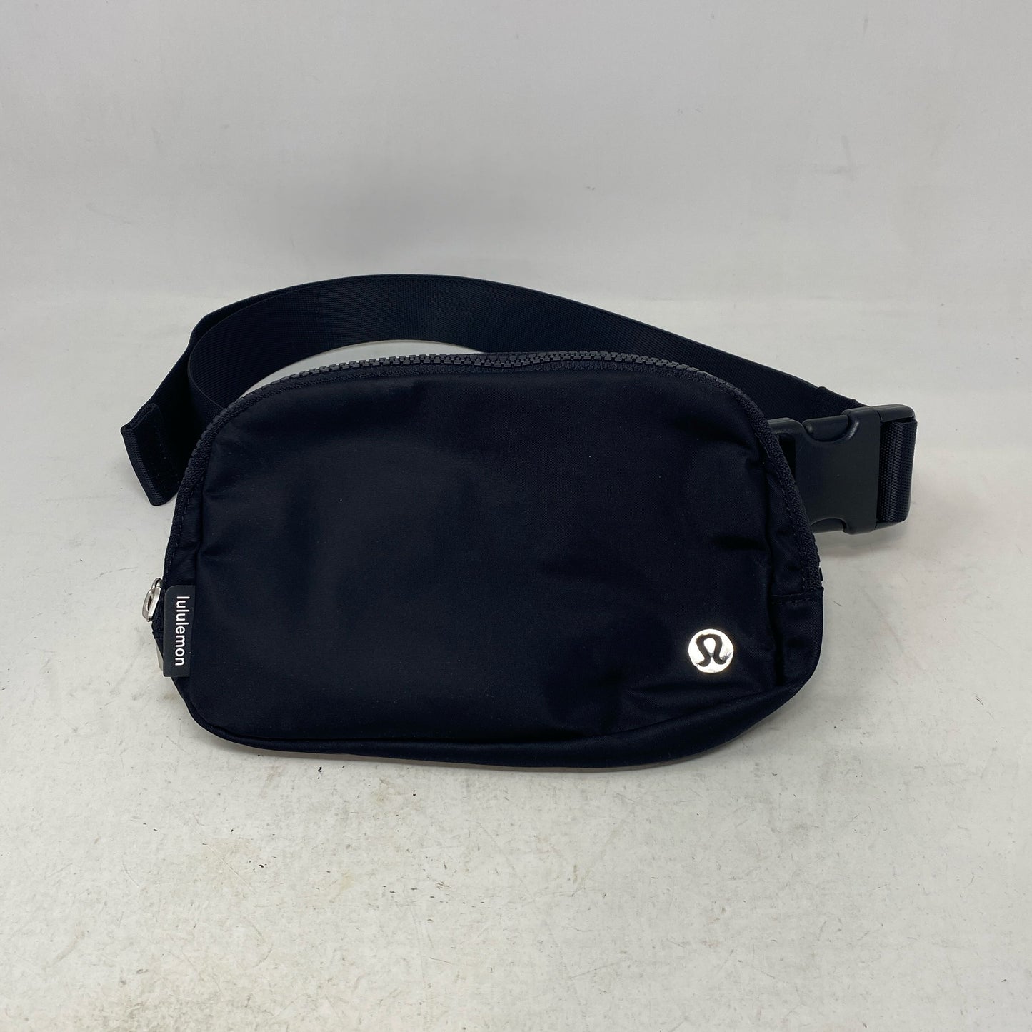 Front-UNT809099O8X