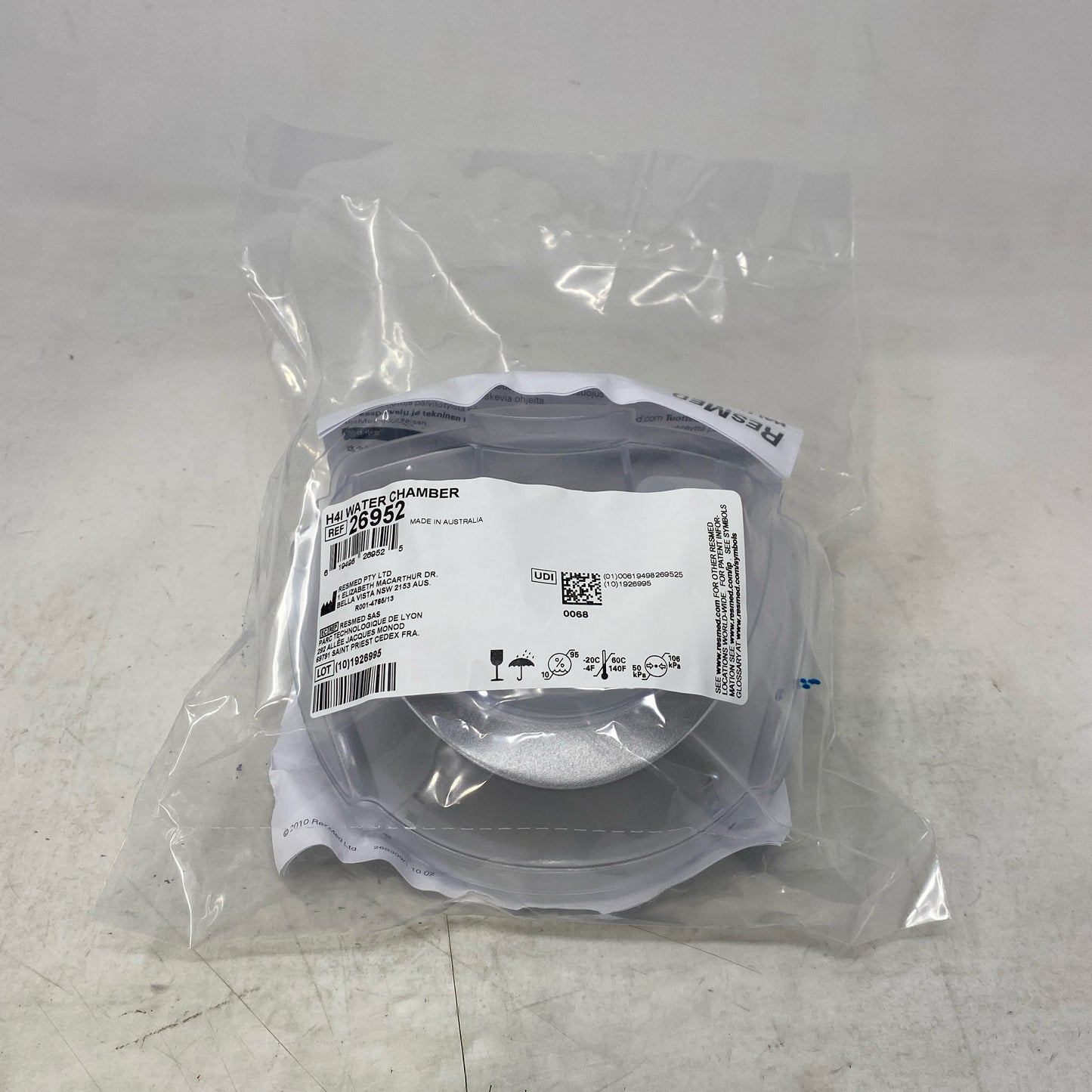 Front-UNT481574LE3