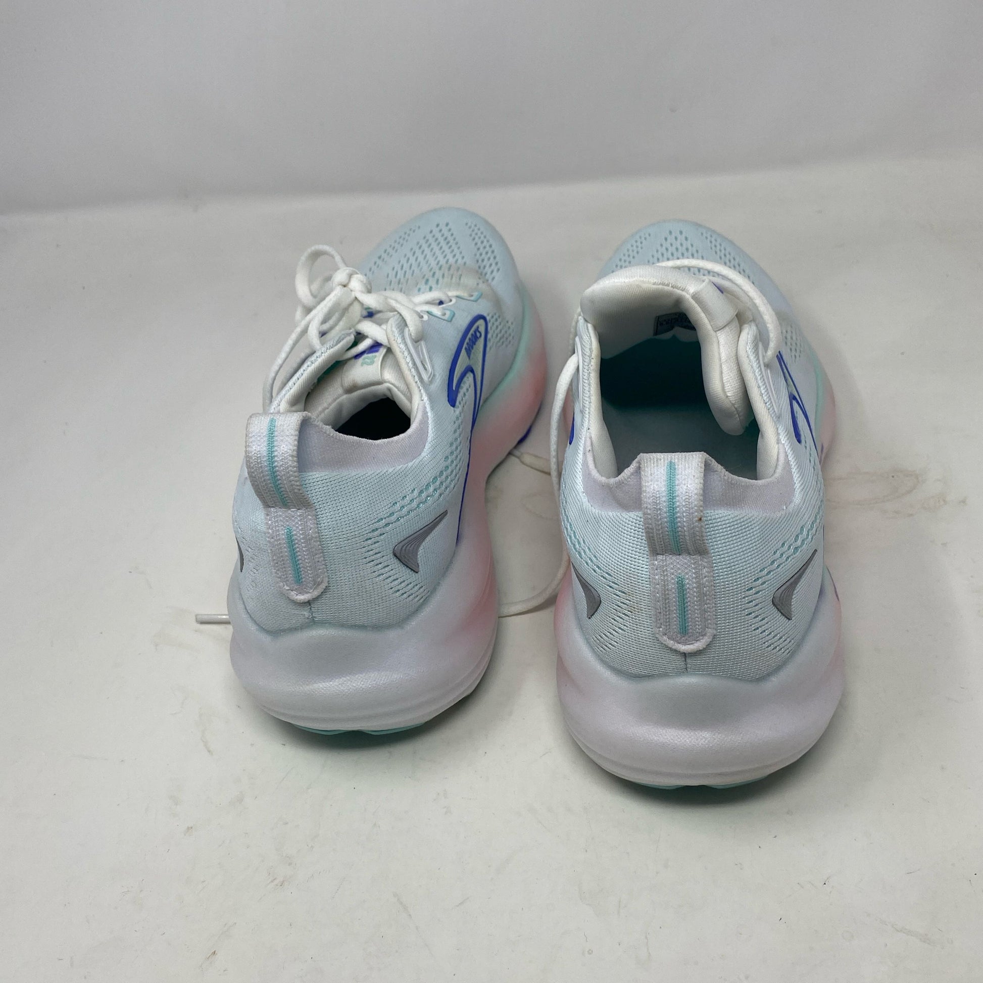 Left-UNT71924440X