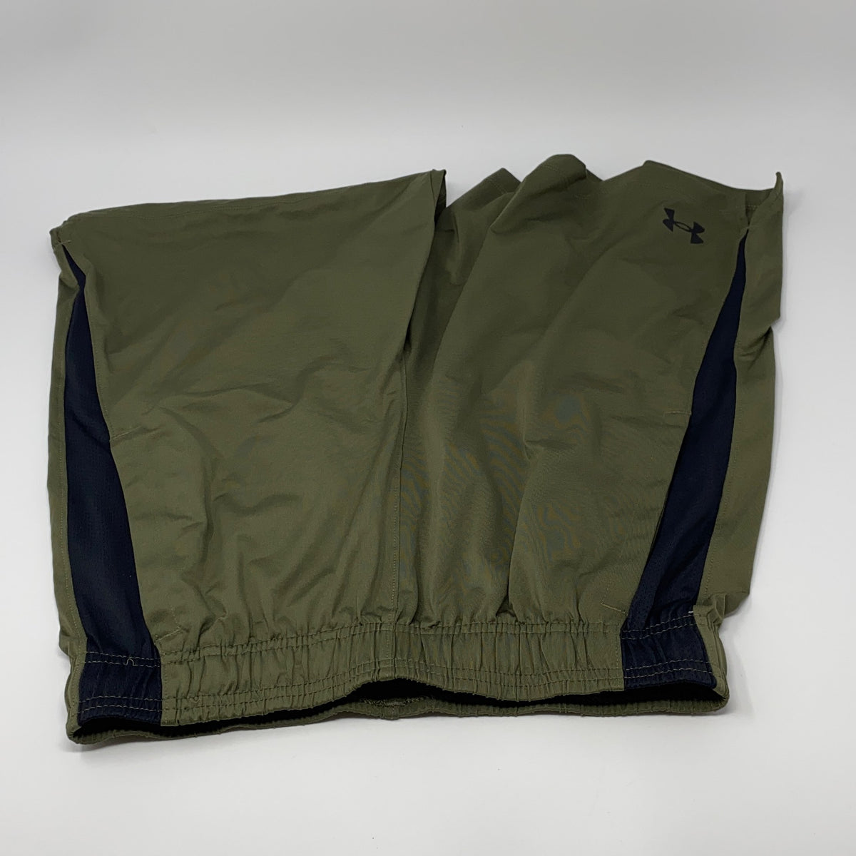 Back-UNT605781A1O