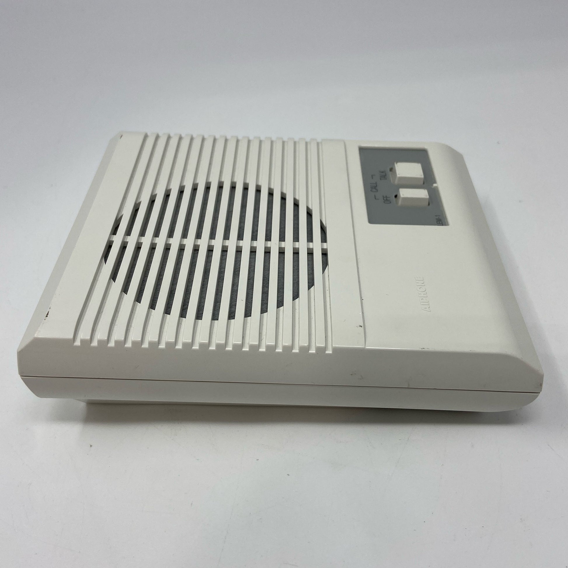 Left-UNT85199237E