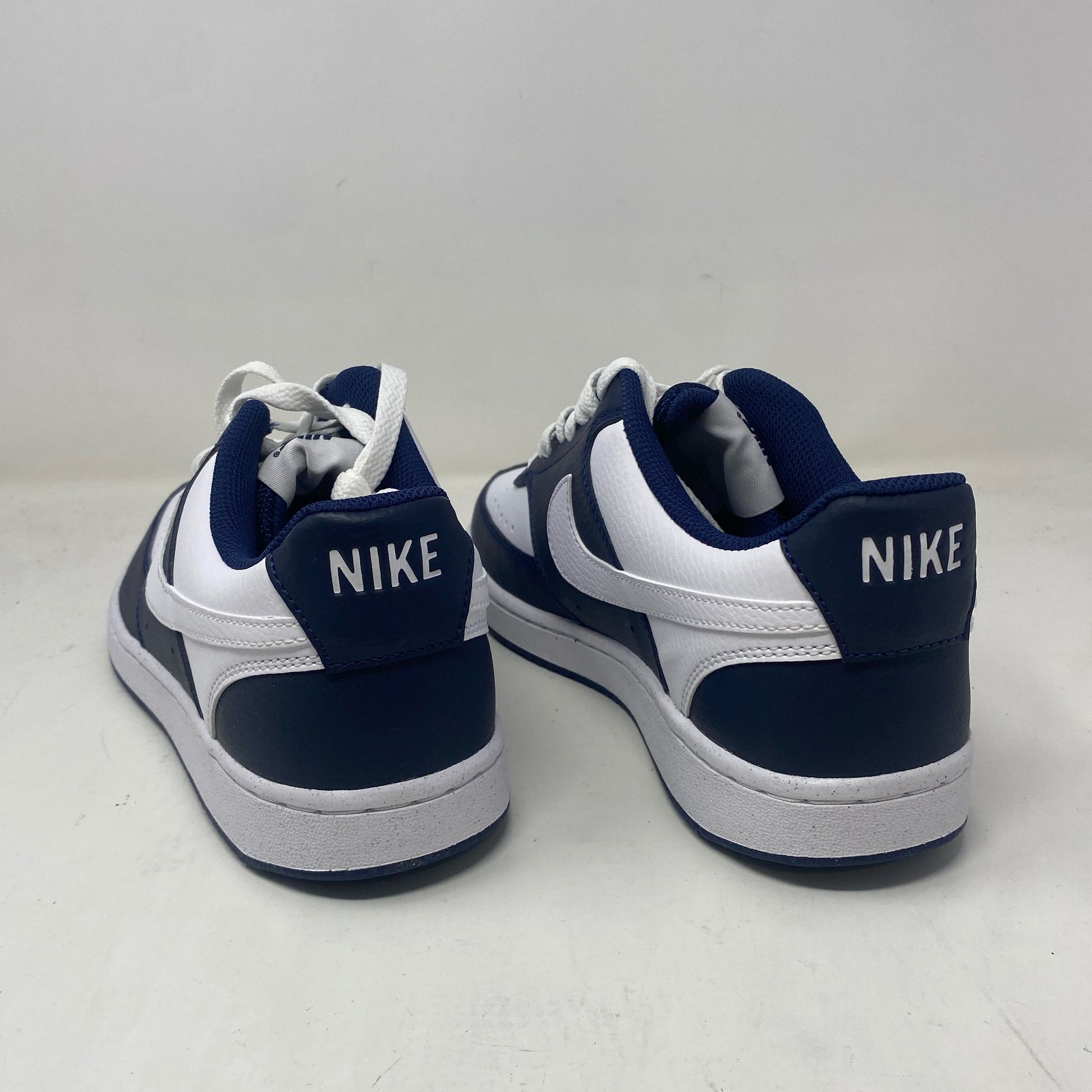 Back-UNT280719ID4