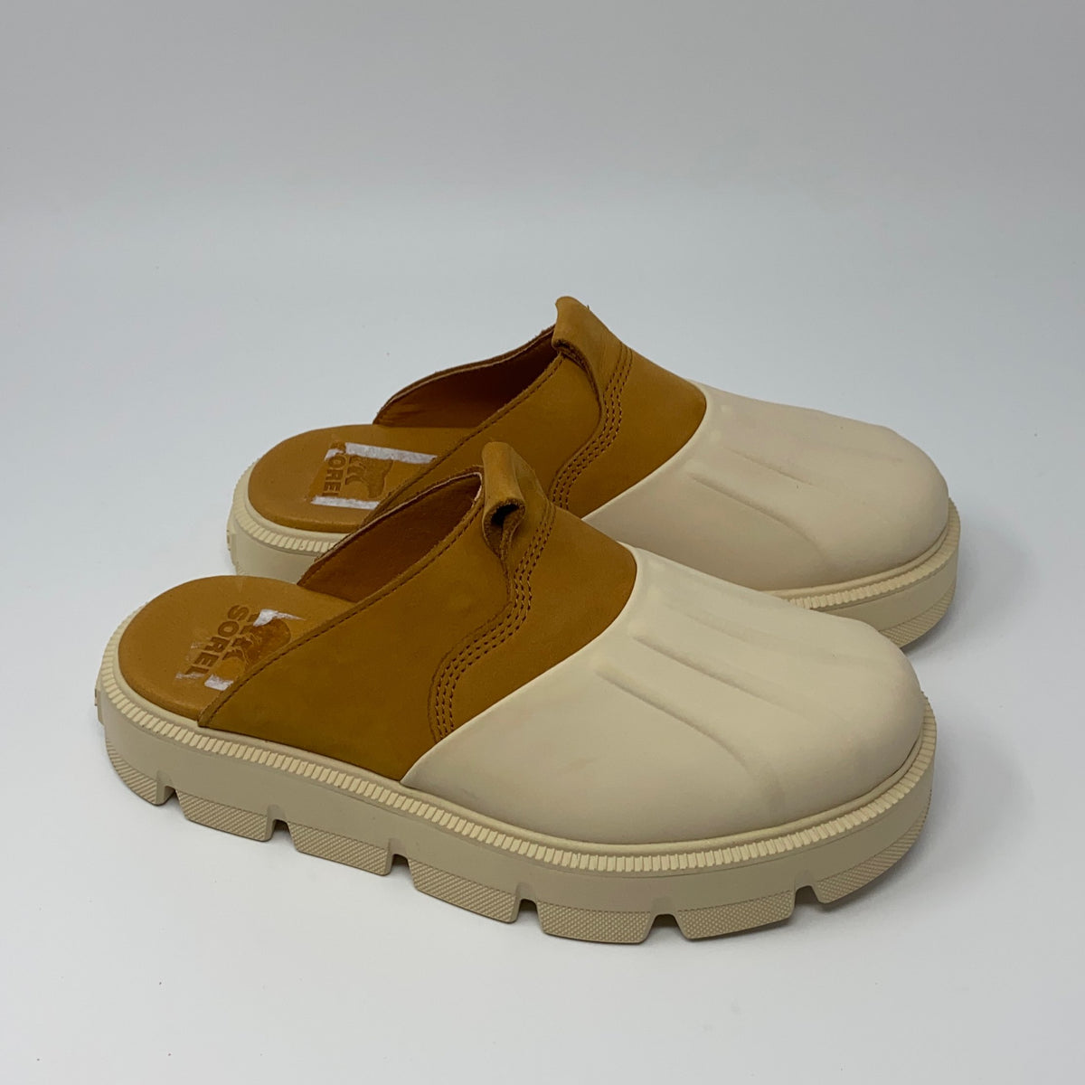 Front-UNT1825712TG