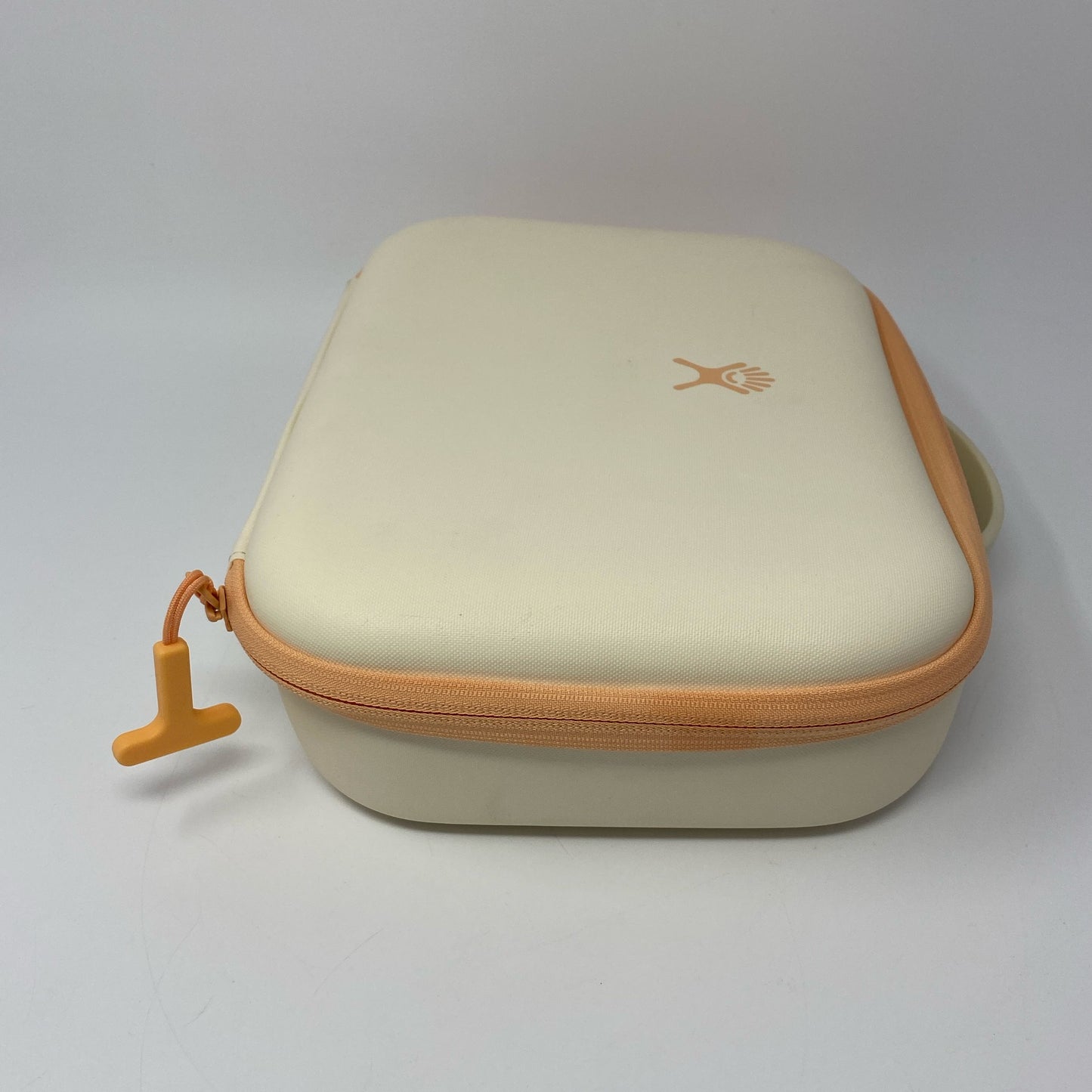 Left-LPNPMUU5883053