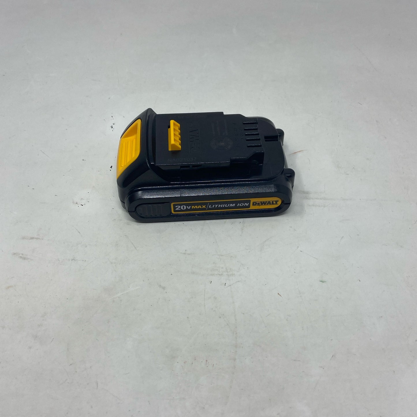 Back-UNT280136T2S