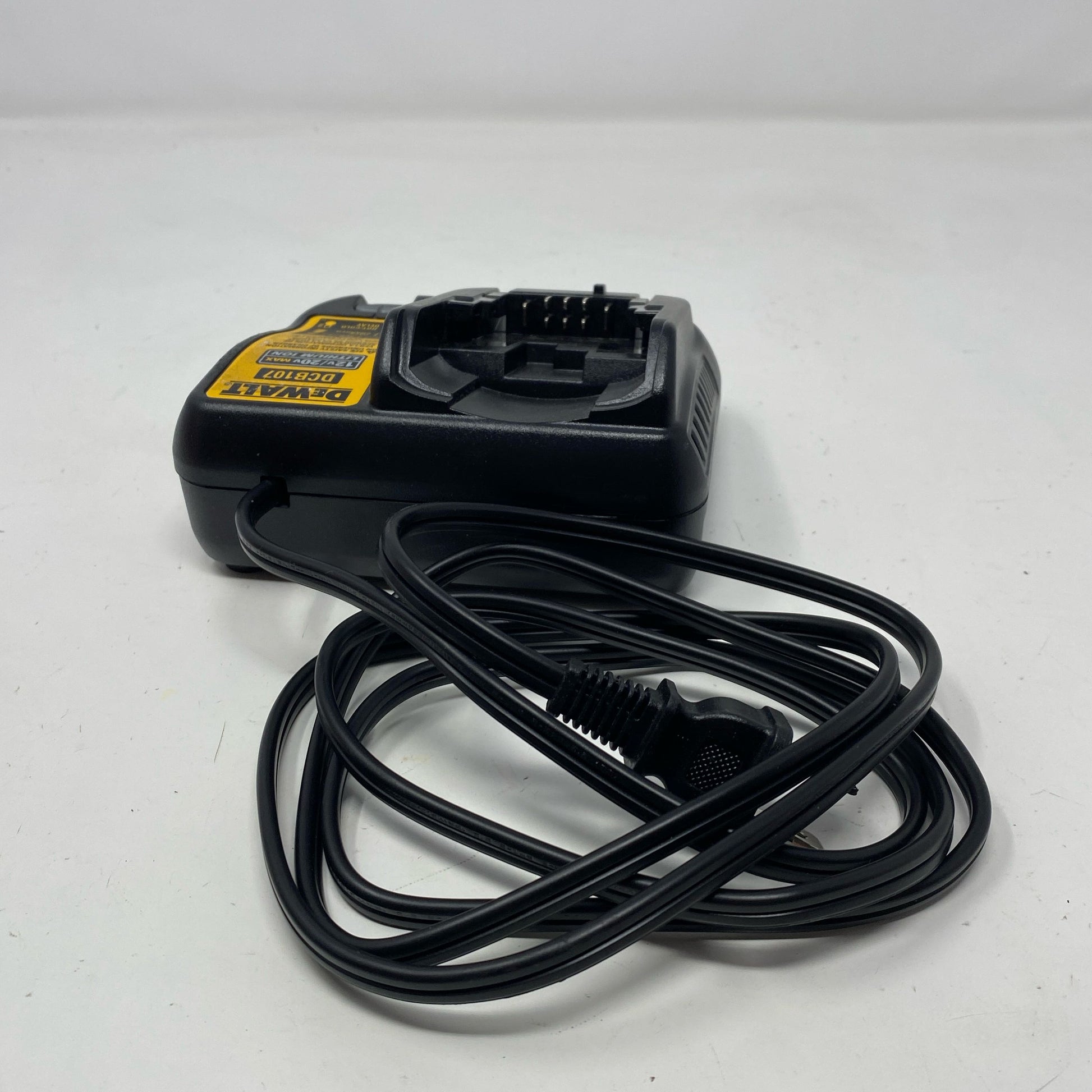 Back-UNT8112323MW