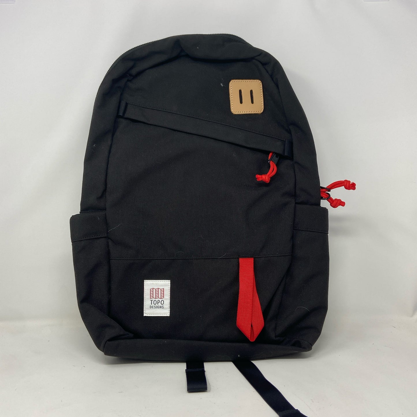 Front-UNT182359TY1