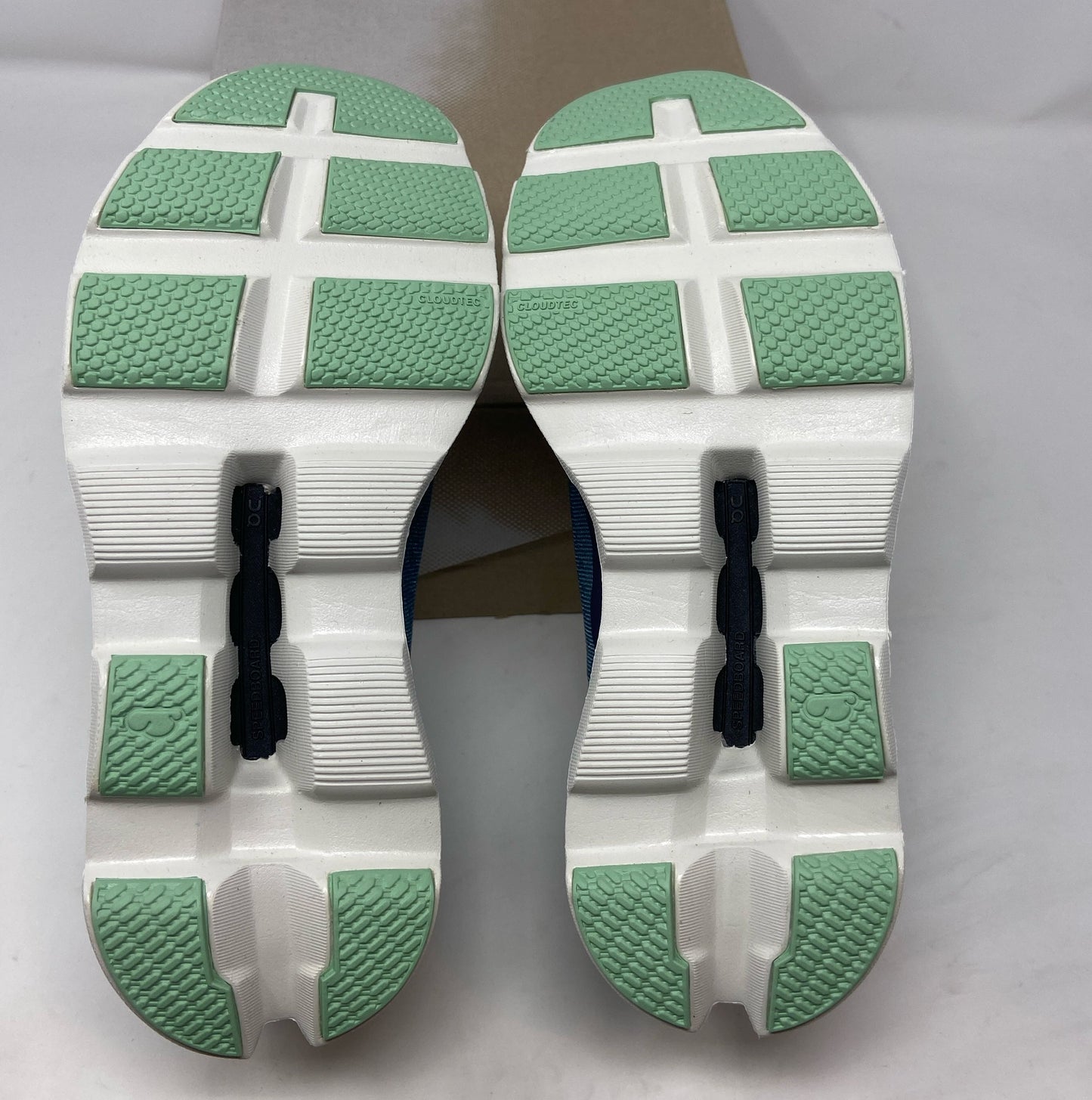 Bottom-LPNT058106396