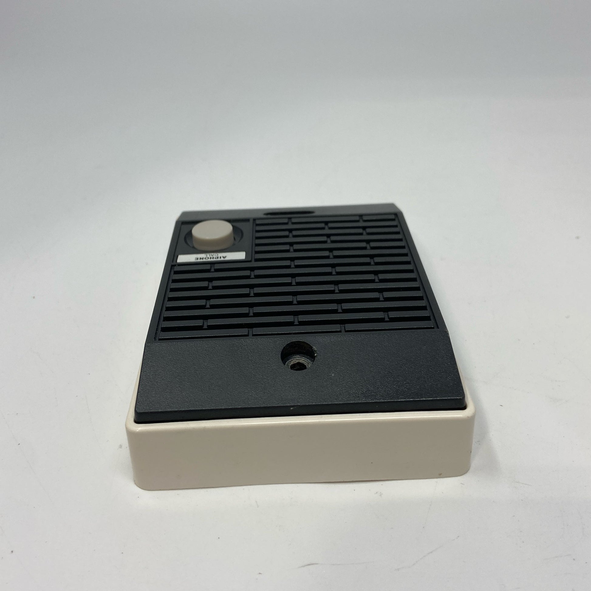 Back-UNT853743LK4