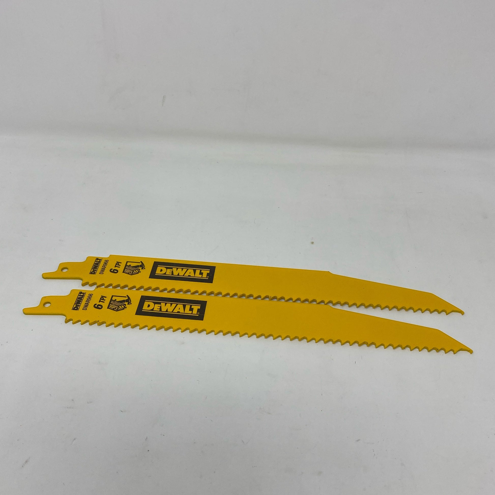 Front-UNT4205931MP