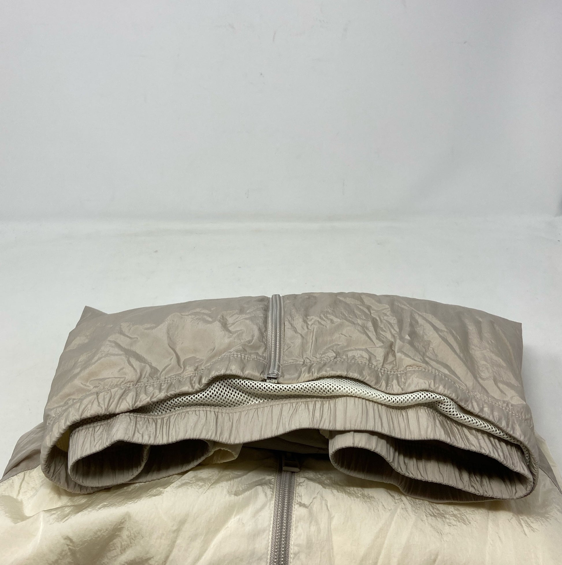 Bottom-LPNNH5X56C5WM