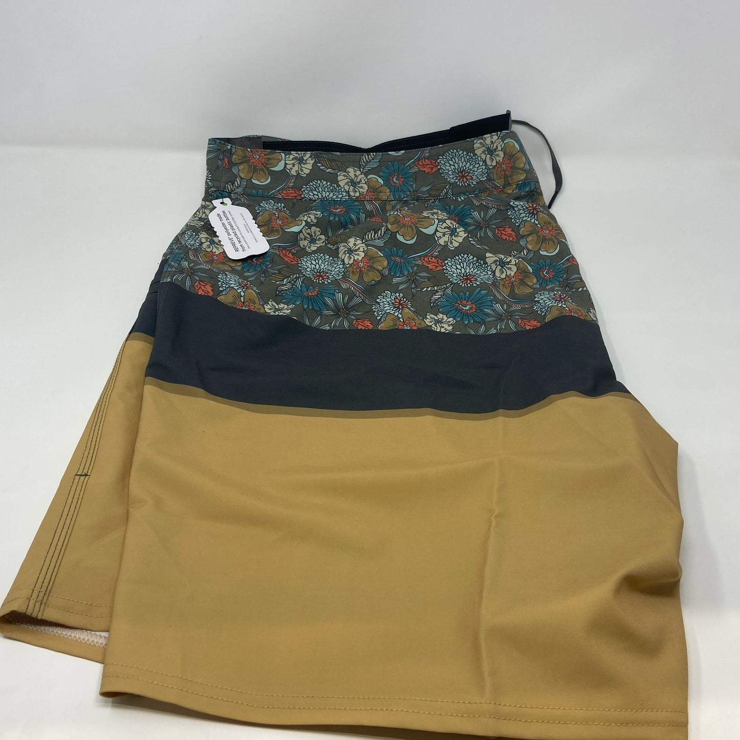 Back-UNT2103798RW