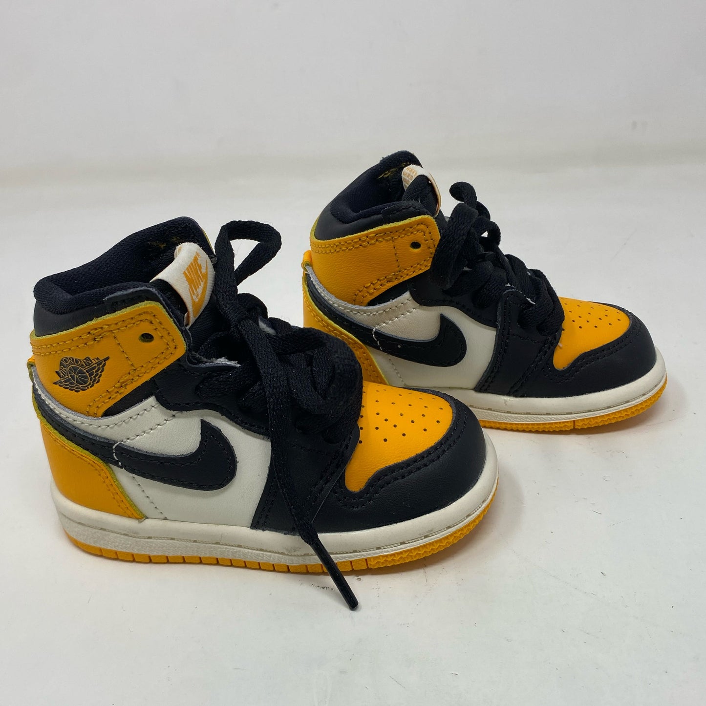 Front-UNT592009FPQ