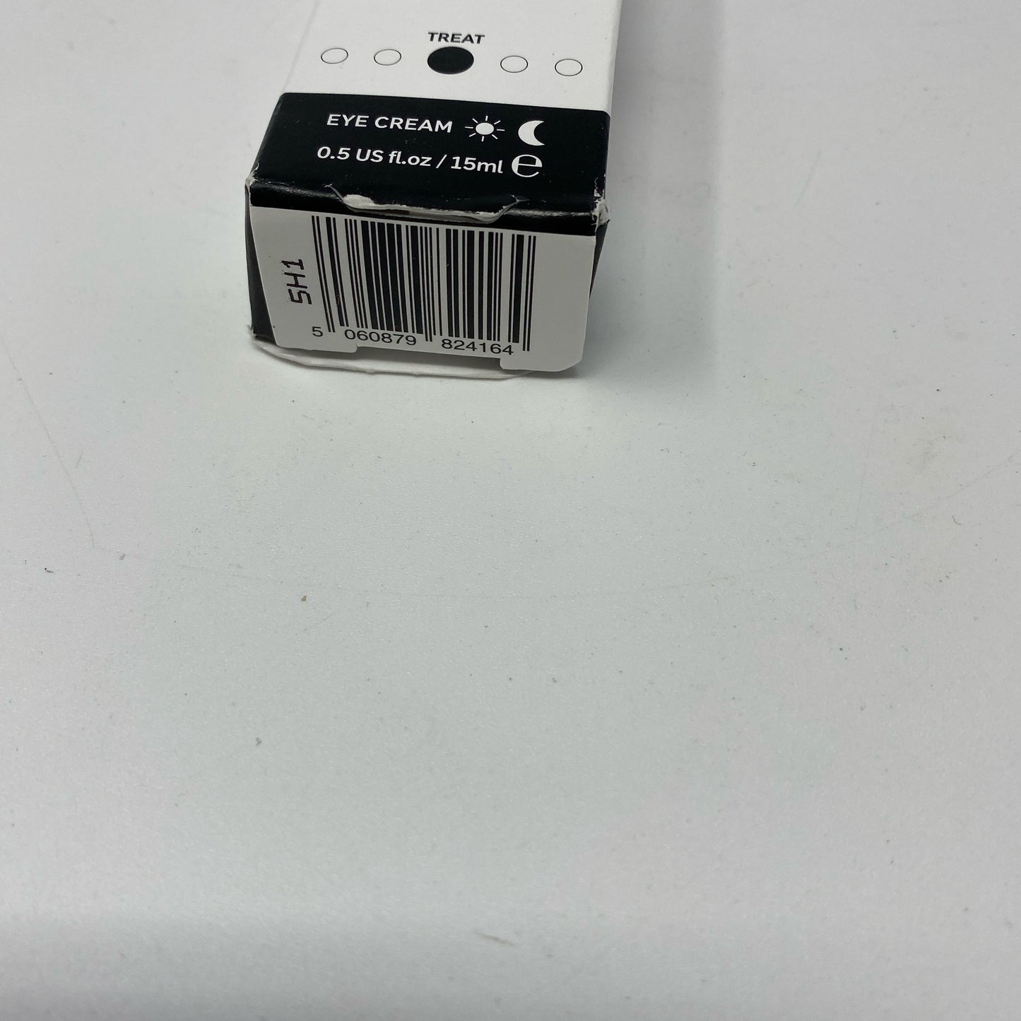 Serial #/Tag-UNT57572716I