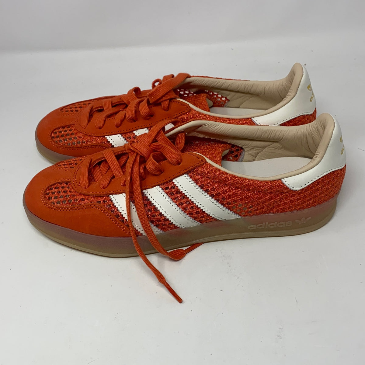 Back-UNT873909R69