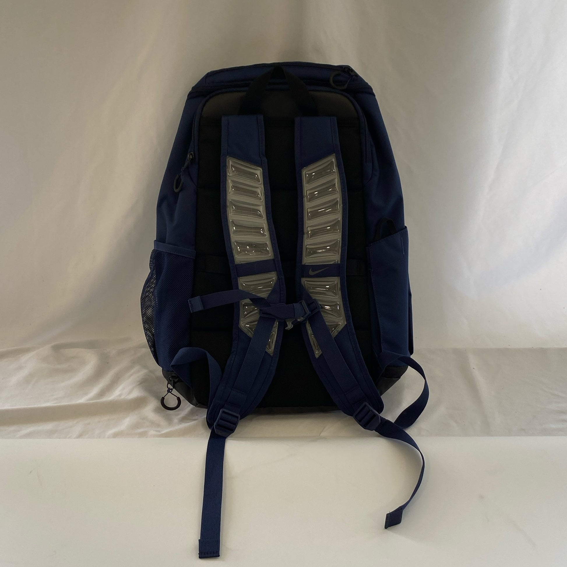 Back-LPNND6WVZYDFS