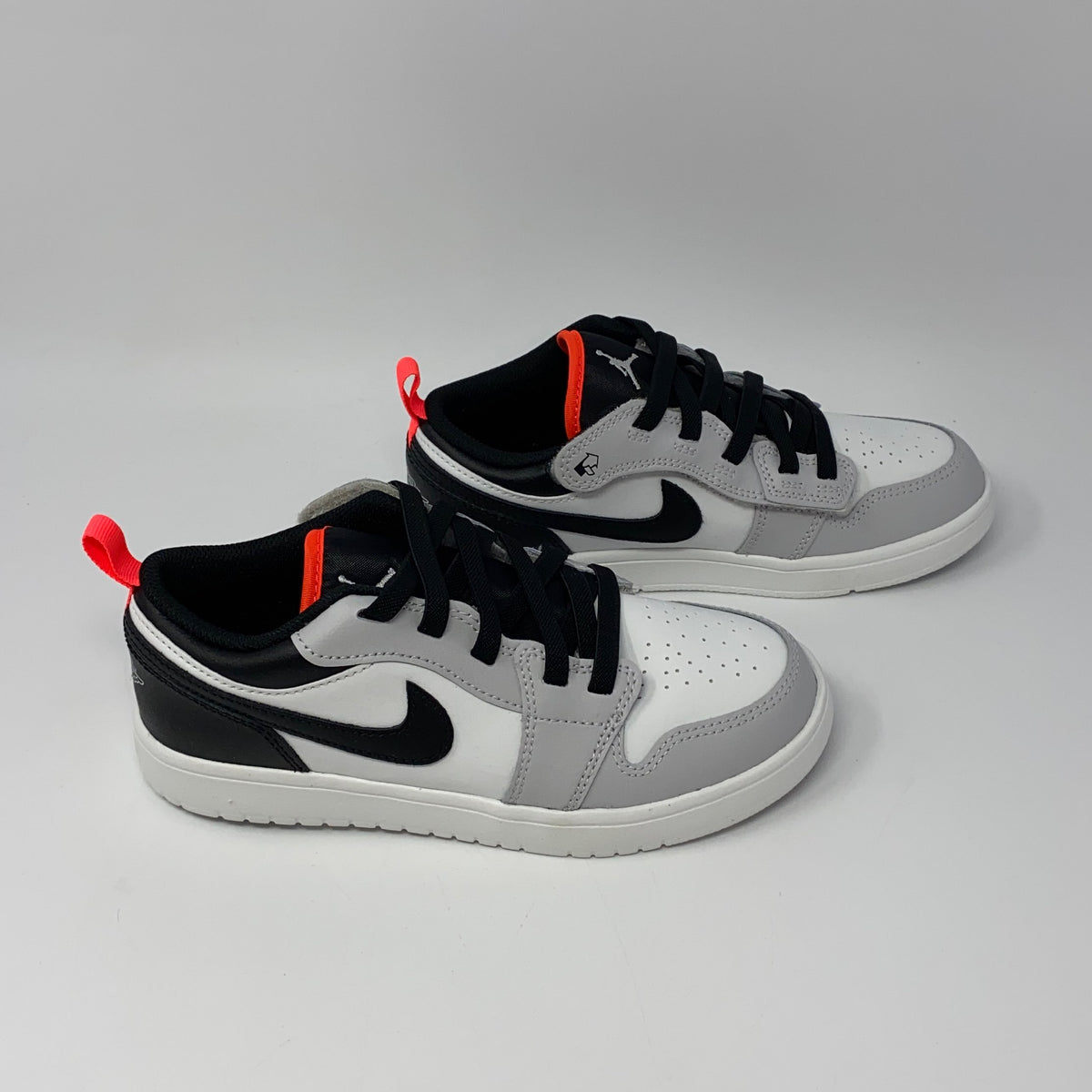Front-UNT263429S1S