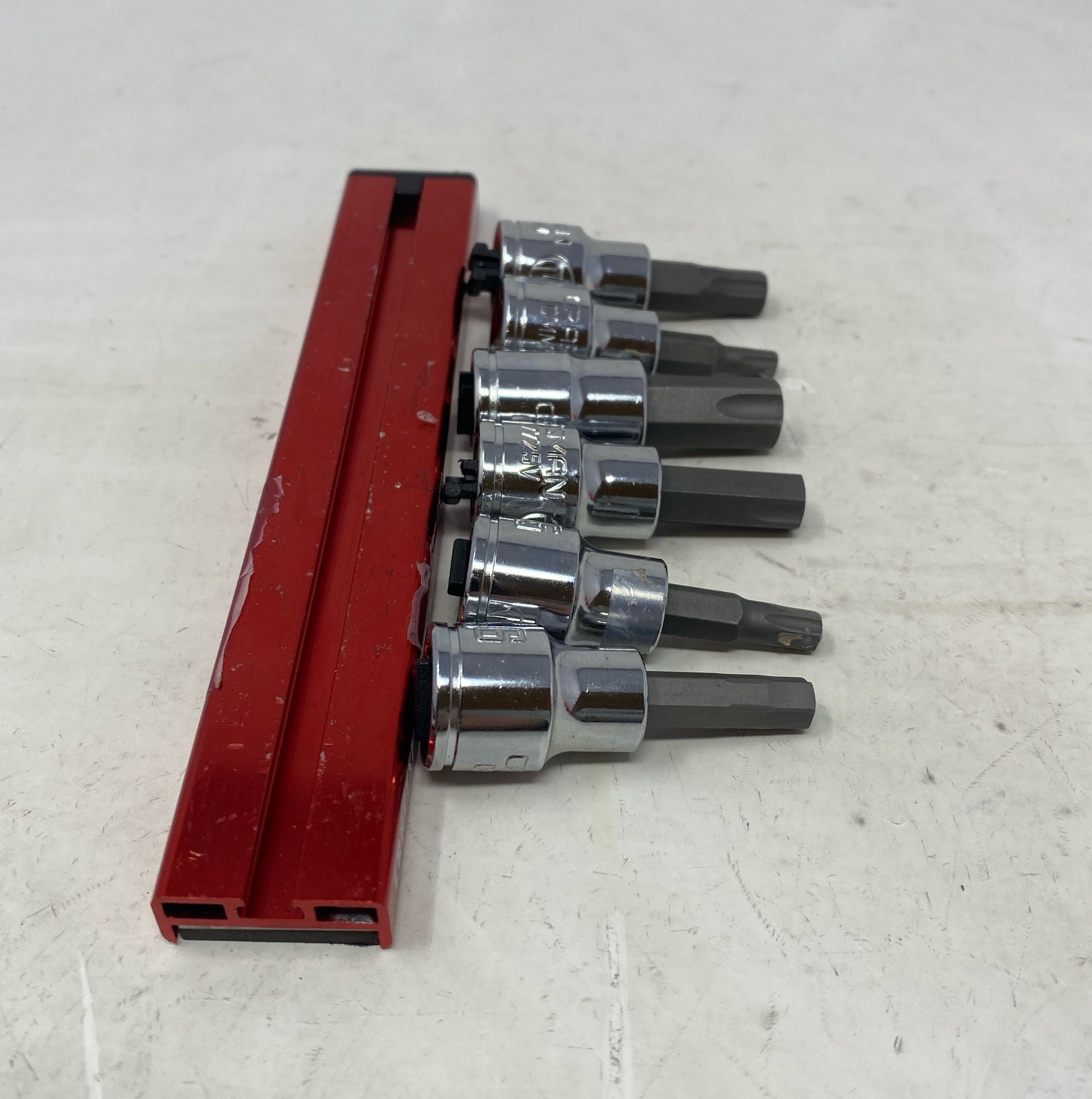 Right-LPNPMEY1789681