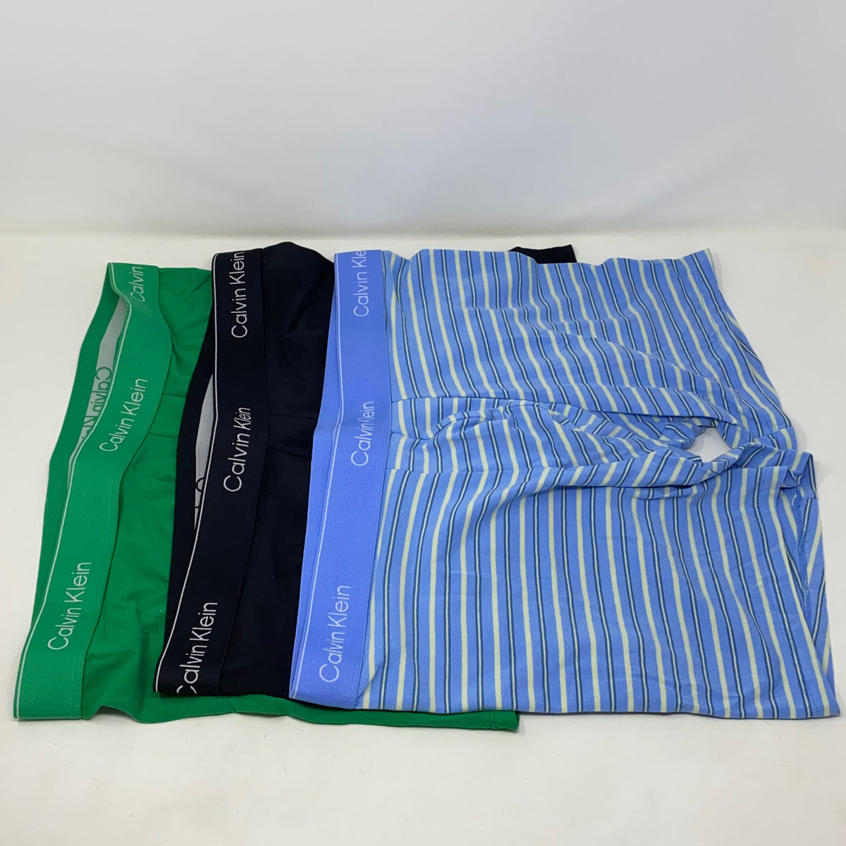 Left-UNT503596HBL
