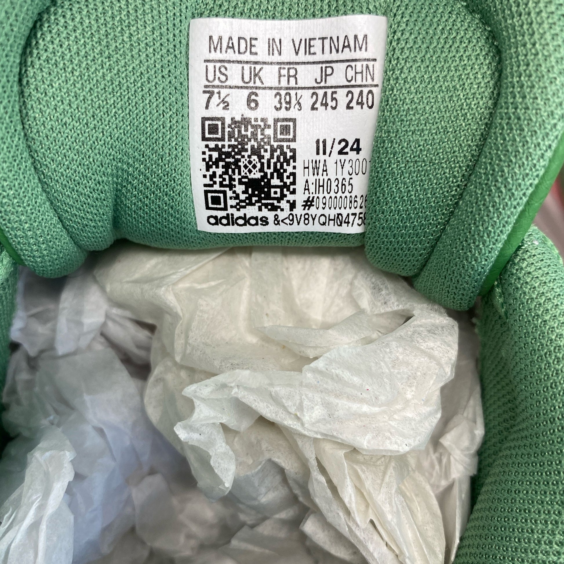 Serial #/Tag-LPNNB6TPQ57S2
