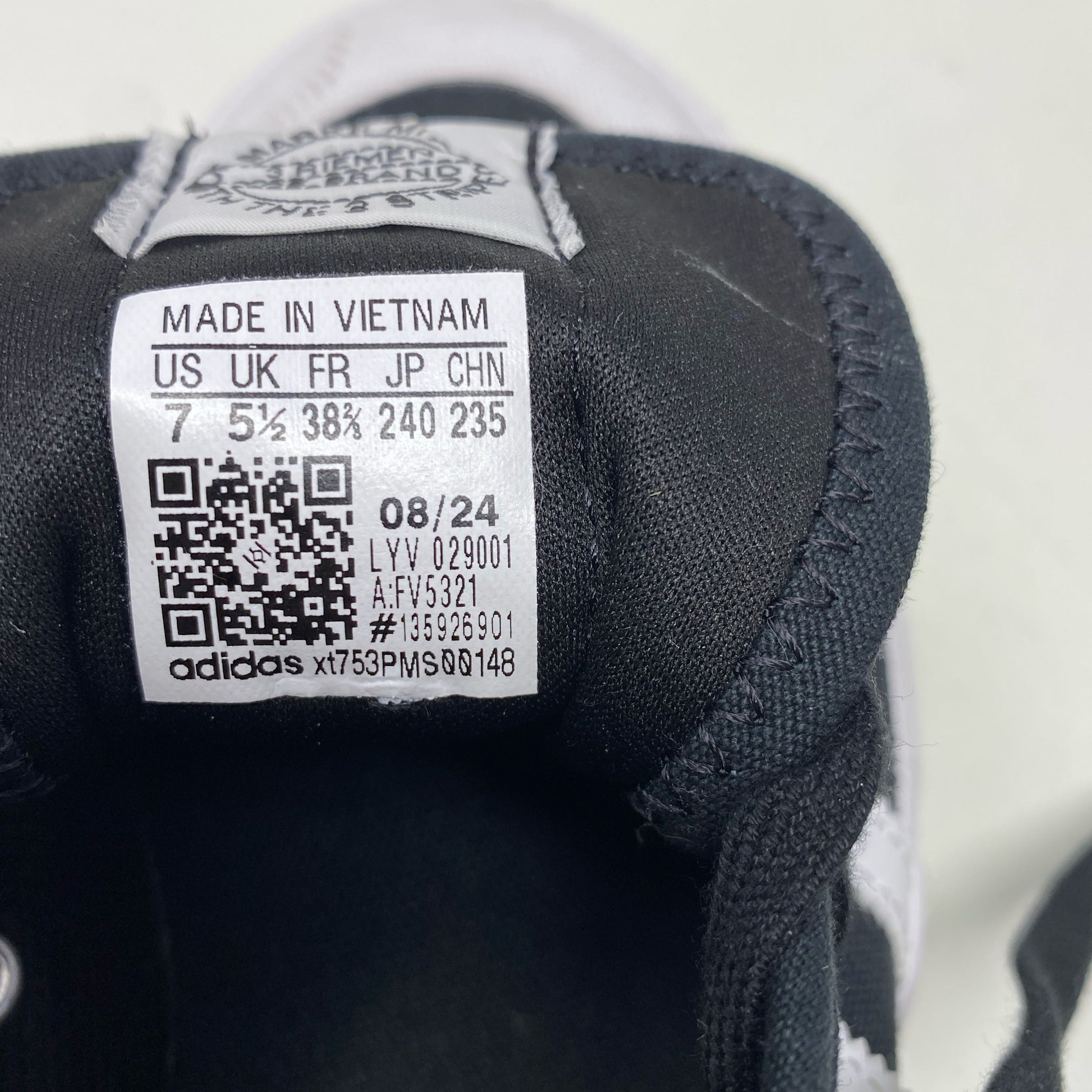 Serial #/Tag-UNT803997EXY