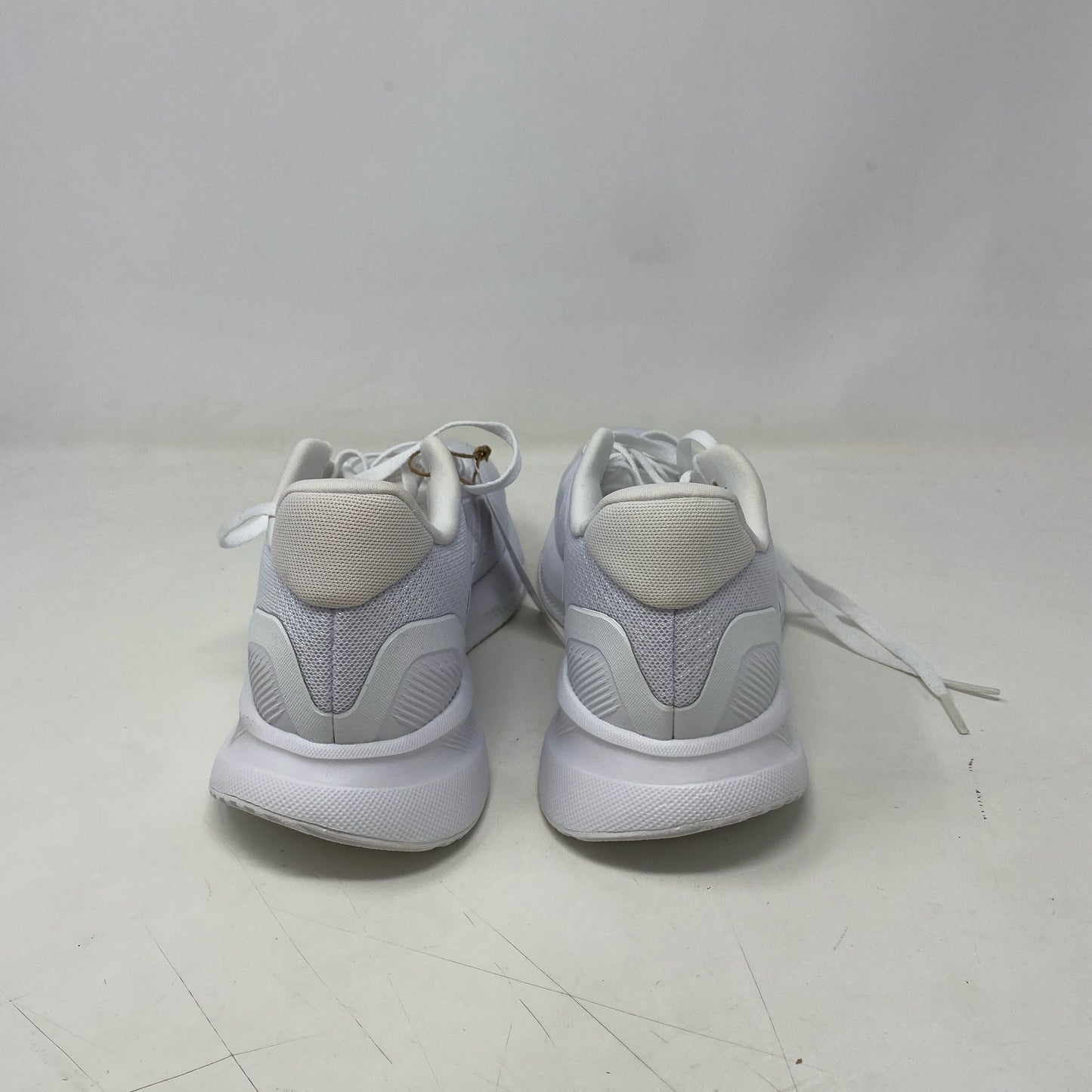 Left-UNT689021KG9