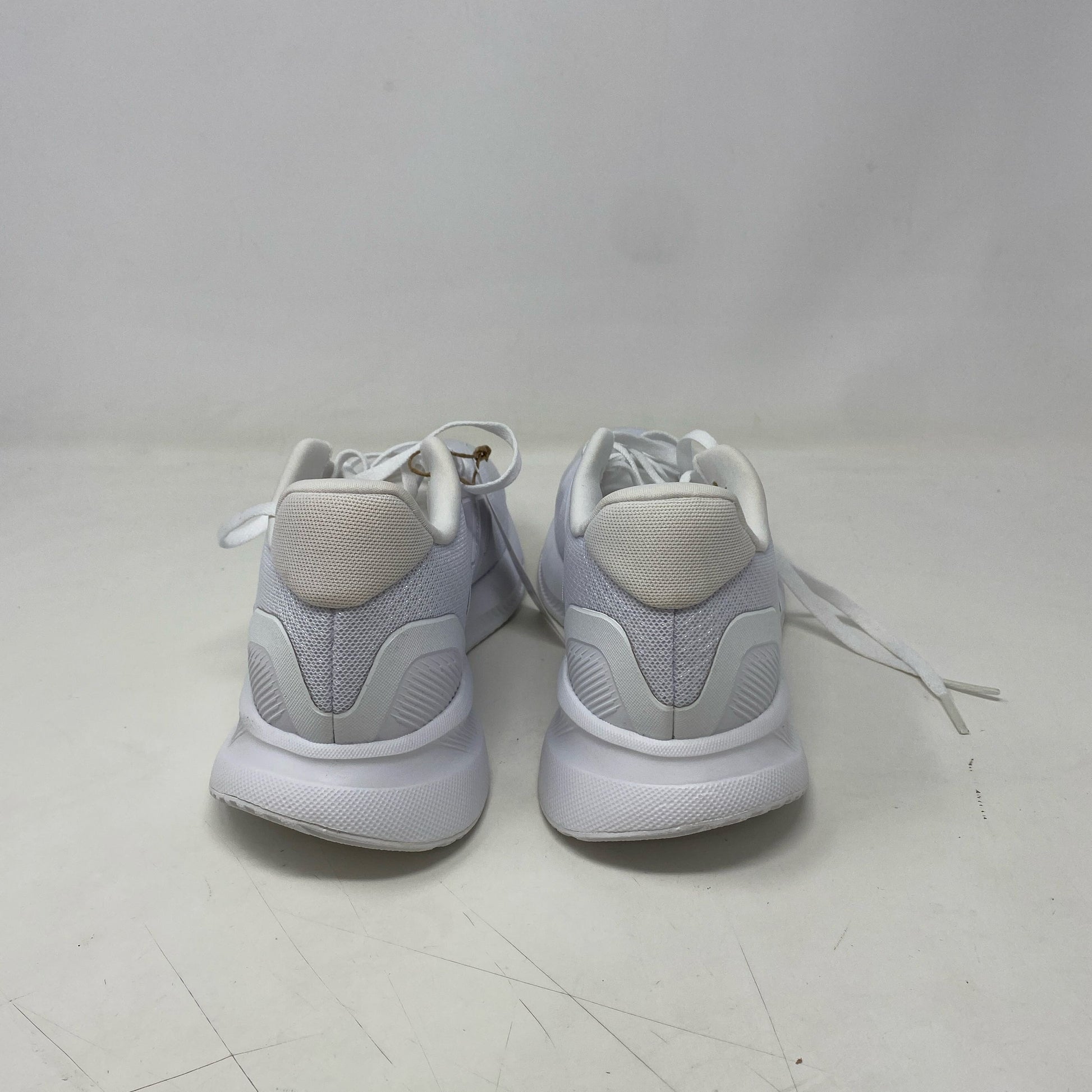 Left-UNT689021KG9