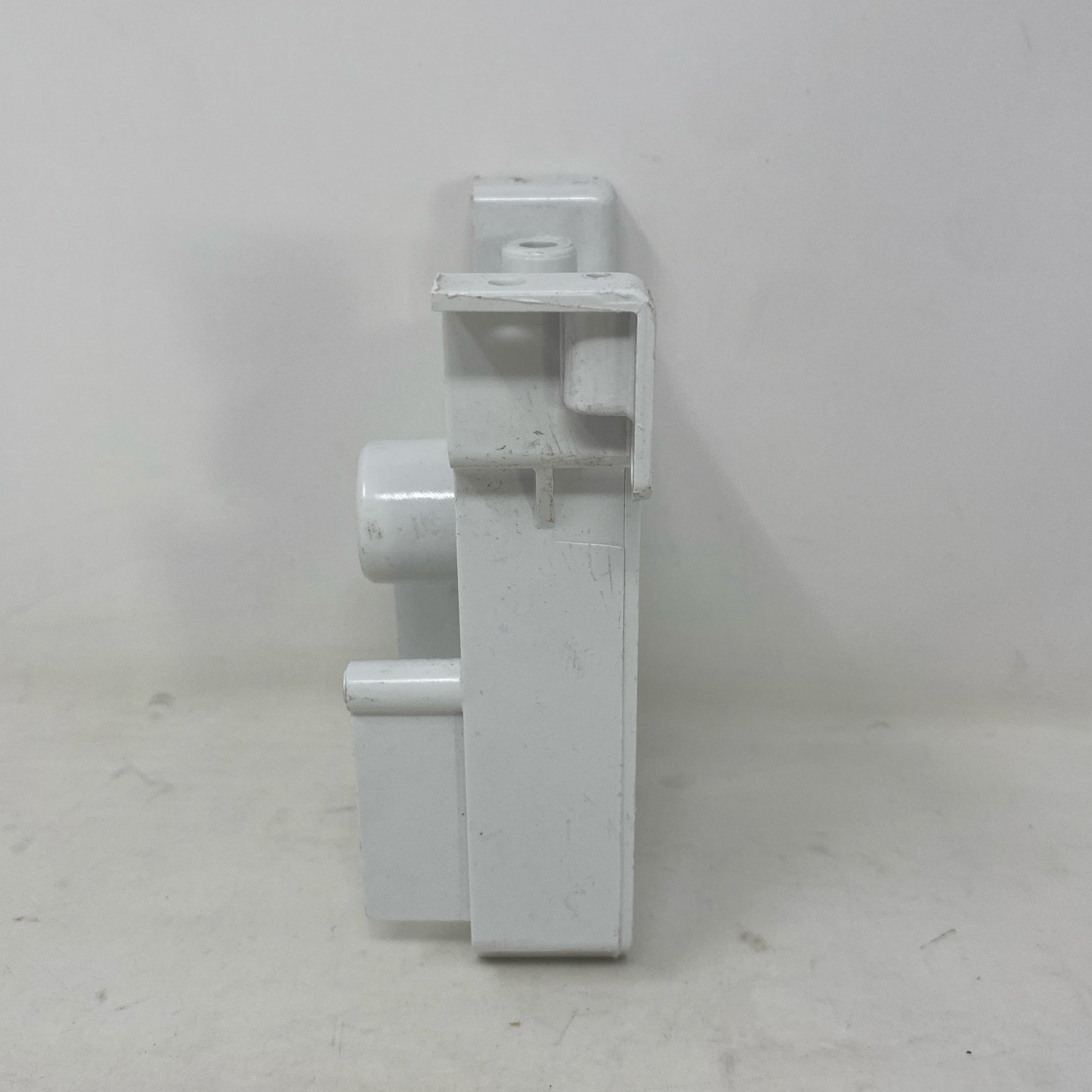 Left-UNT9502689PN