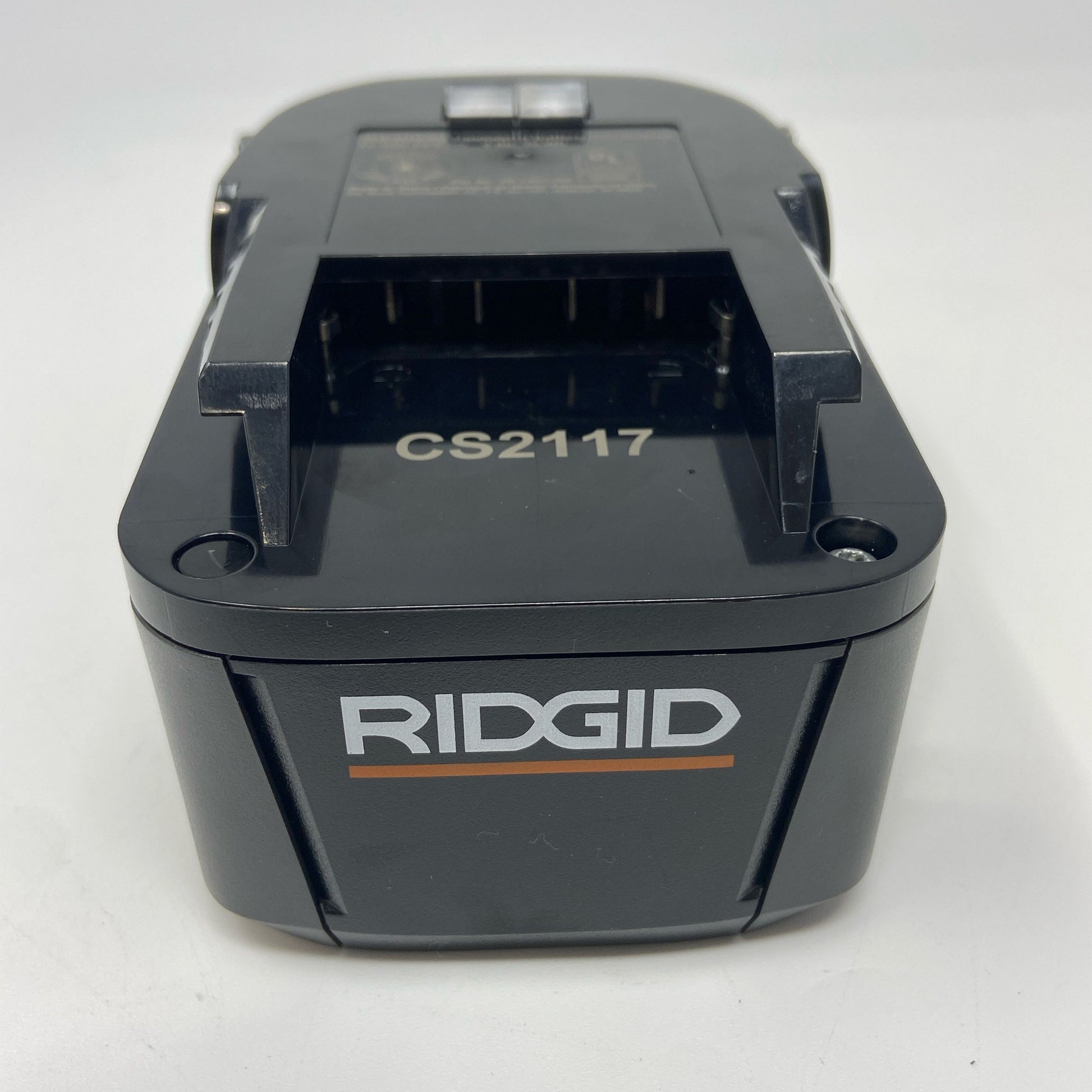 Front-UNT641646R4G
