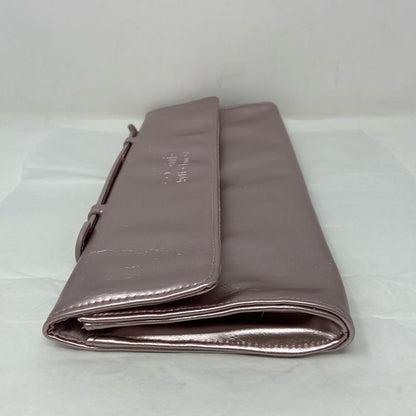 Left-UNT1387174G0
