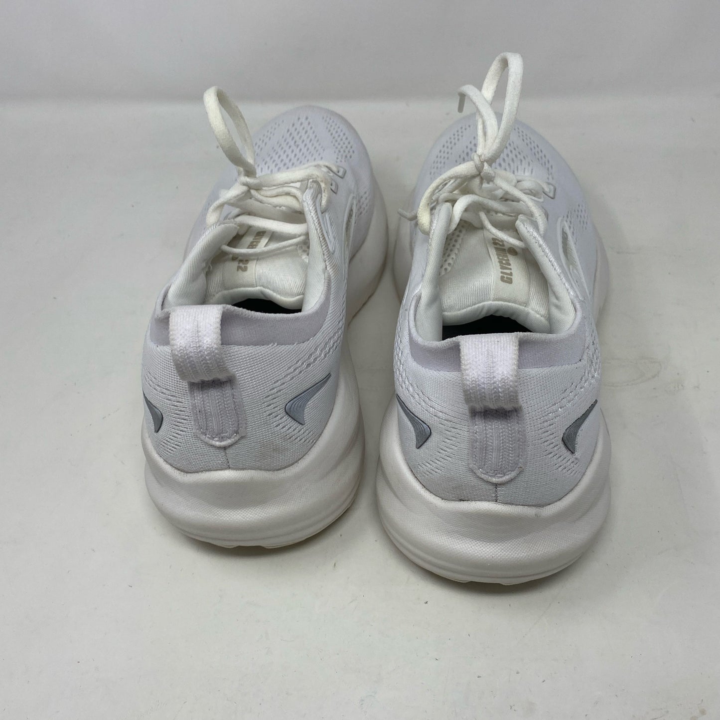 Left-UNT136341IZS