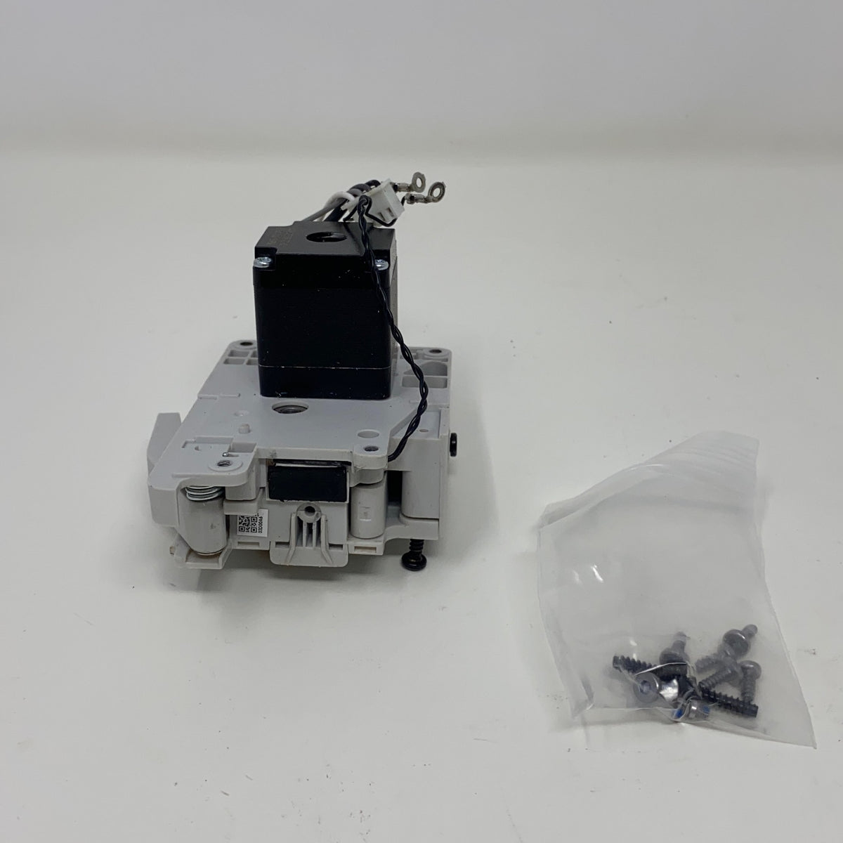 Front-LPNNG6GZW8BF1