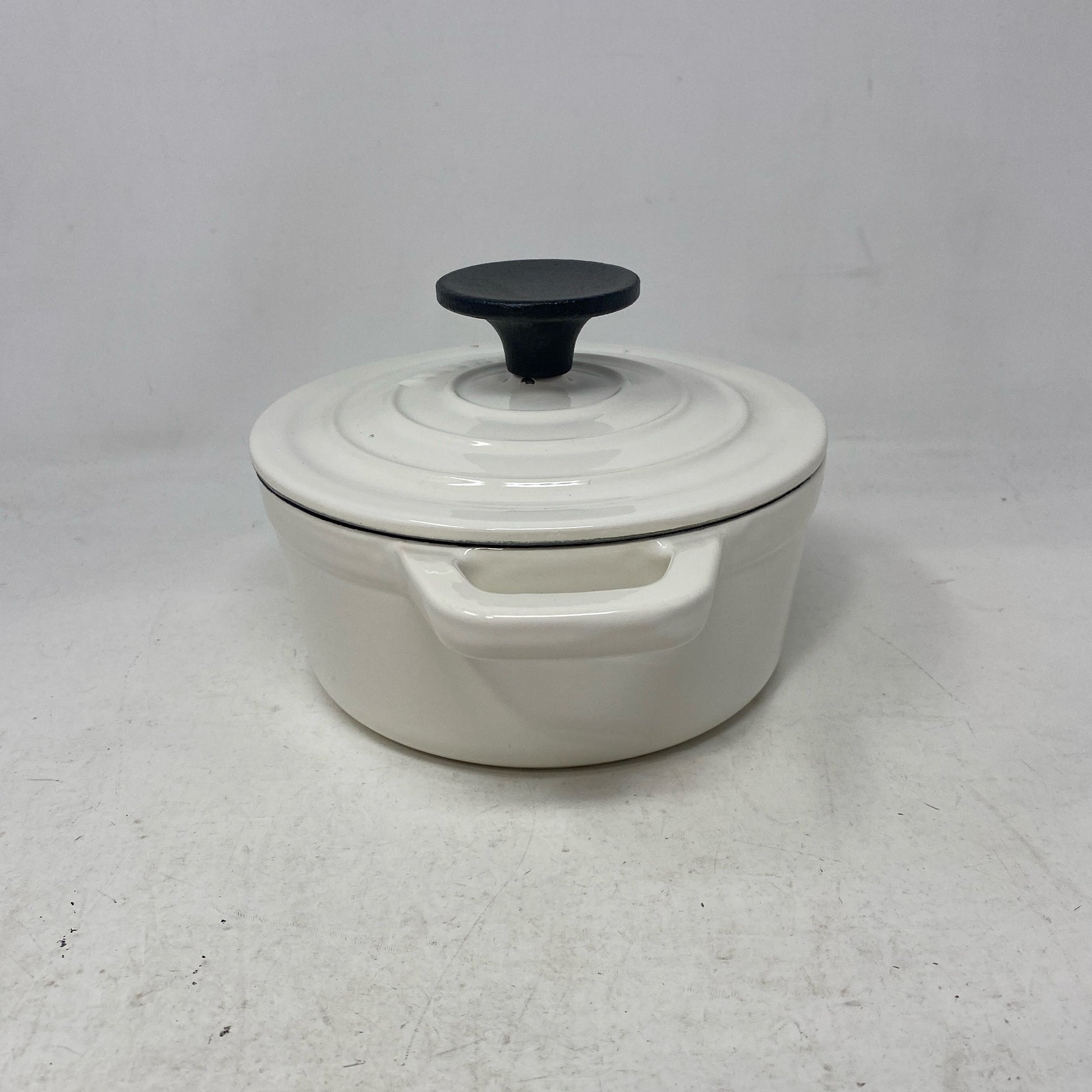 Left-UNT905222H0Q